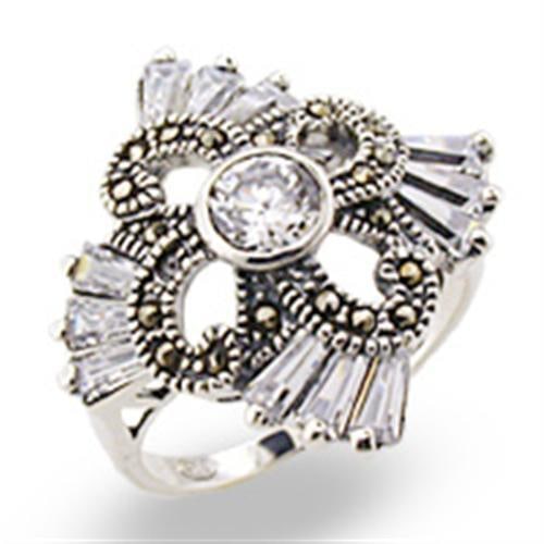 Round 2.32ct White Topaz Cluster Clover Ring (1 of 1)