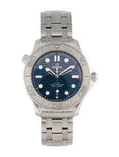 Omega Seamaster Diver 300m Blue Dial Men's 42mm: Condition is very good, pre-owned. Details: blue dial, deployant clasp, fits a wrist size of 7. 5" or smaller, collection: seamaster, model name: diver 300m co-axial master chronometer, serial number: