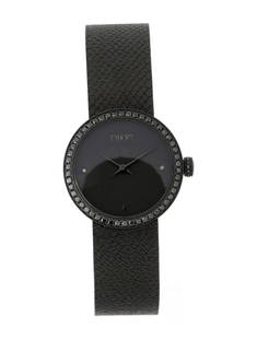 Christian Dior La D De Dior Qtz Women's 25mm: Condition is good, pre-owned. Details: black dial, deployant clasp, fits a wrist size of 6" or smaller, collection: la d de dior, serial number: fw****, movement: quartz, case shape: round, case mater