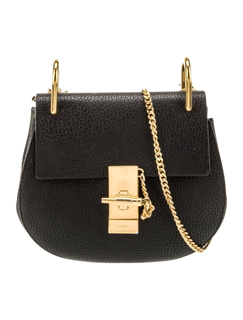 Chloe Leather Chain-link Turn-lock Crossbody Bag: Condition is: very good, pre-owned. Details: black leather, gold-tone hardware, chain-link shoulder strap, chain-link accents, suede lining & single interior pocket, turn-lock closure at front, includ