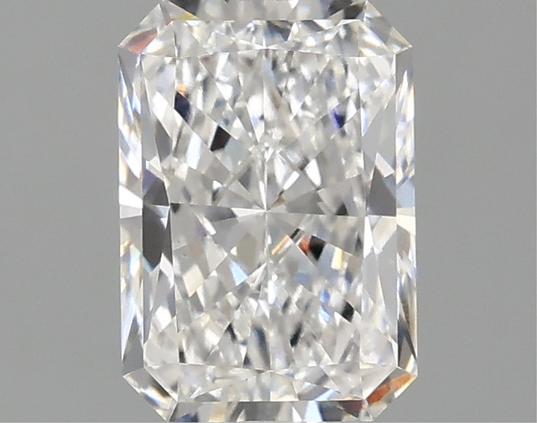 Igi Certified Radiant Cut 1.55ct Vs1 Lab Diamond (1 of 2)