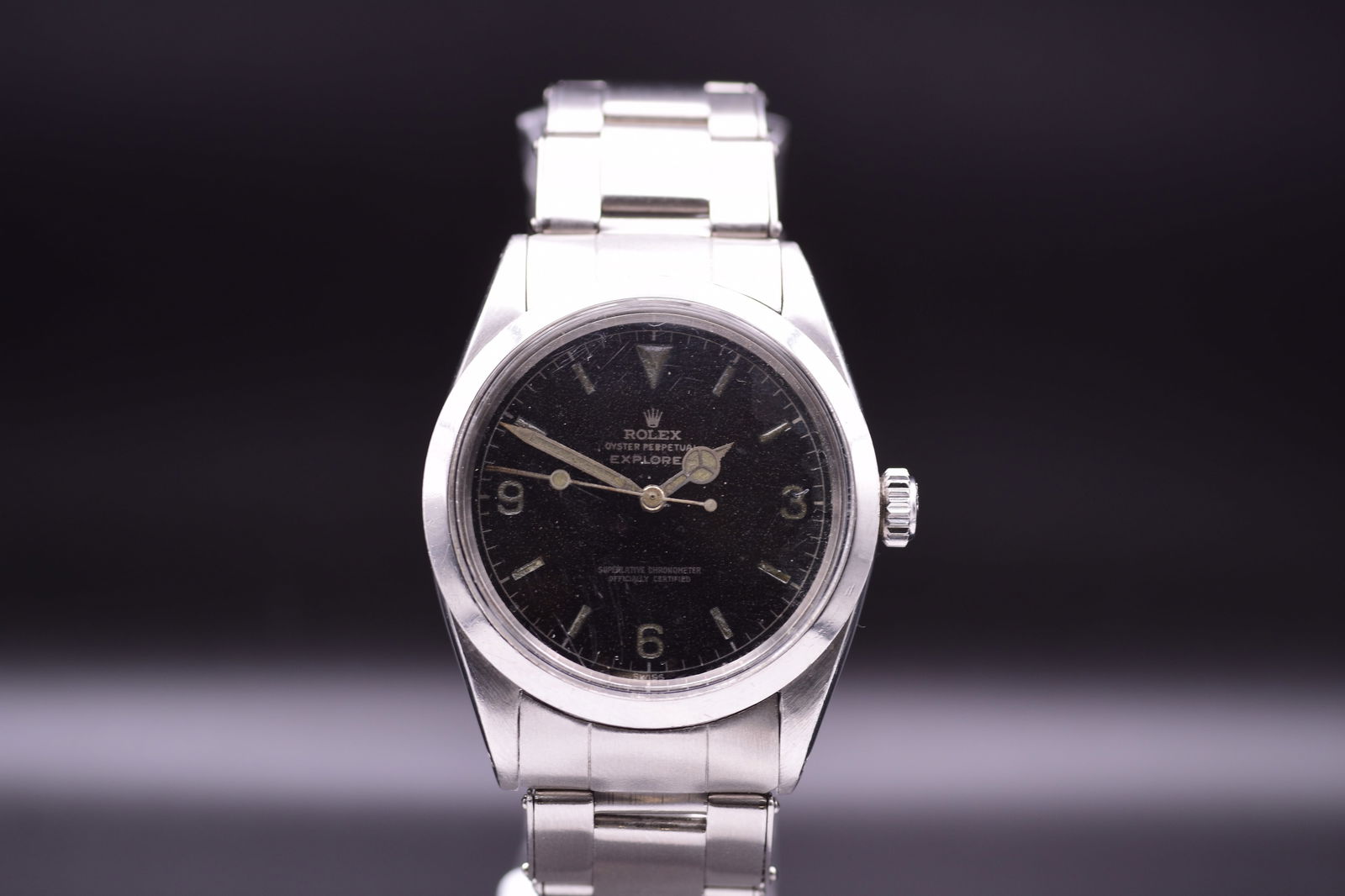 Rolex Explorer Ref. 1016 with Black Gilt Gloss Dial Highly Desirable Connoisseur’s Choice Men's: Rolex Explorer Ref. 1016 with Black Gilt Gloss Dial Highly Desirable Connoisseur’s Choice Men's Wristwatch An exceptional and highly sought-after example of the Rolex Explorer reference 1016, a time