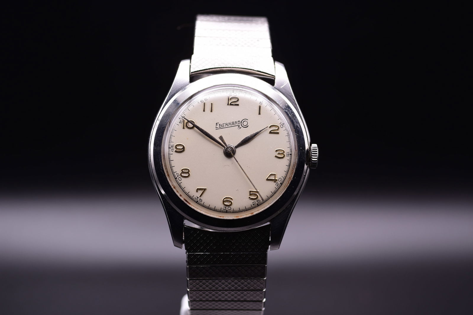 Eberhard & Co. Rare Watch, C.1945 Manual Wind, Steel Case: Eberhard & Co. Rare Watch, C.1945 Manual Wind, Steel Case This exquisite vintage Eberhard & Co. gentleman's wristwatch, C. 1945s, is a highly collectible example of fine Swiss horology. It features a