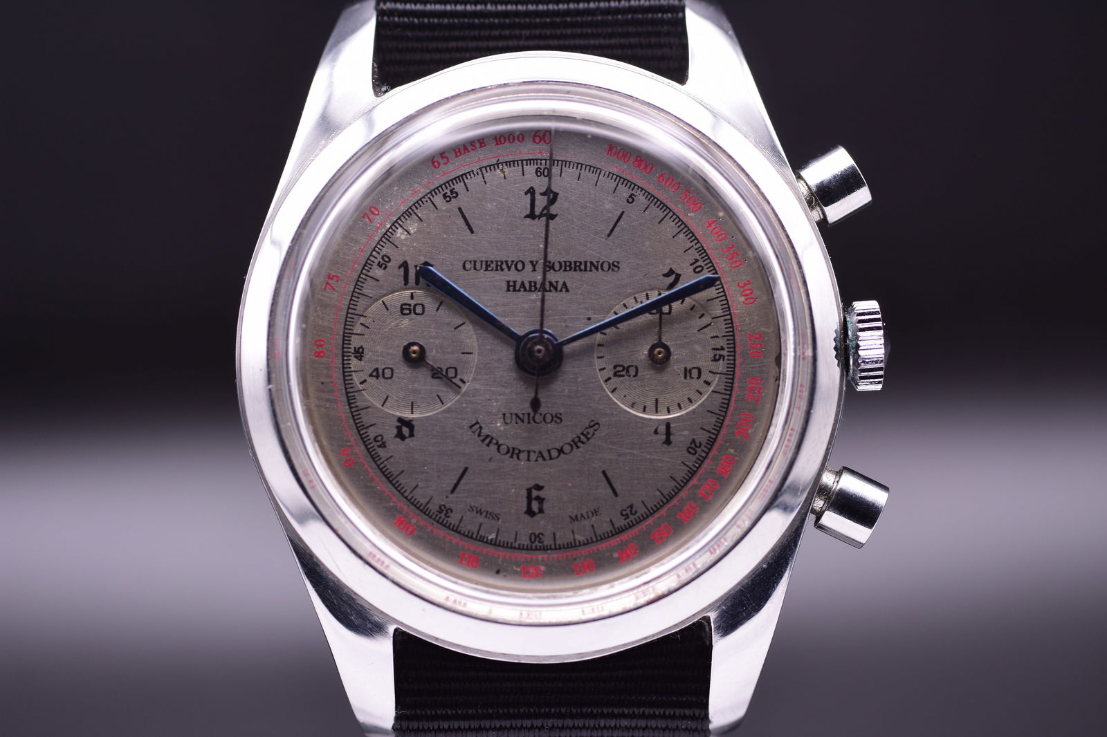 Cuervo y Sobrinos Habana Mechanical Chronograph Men's Heritage Watch: Cuervo y Sobrinos Habana Mechanical Chronograph Men's Heritage Watch Cuervo y Sobrinos Habana modern remake timepiece features a distinctive grey dial with a vibrant red outer pulsometer scale (calibr