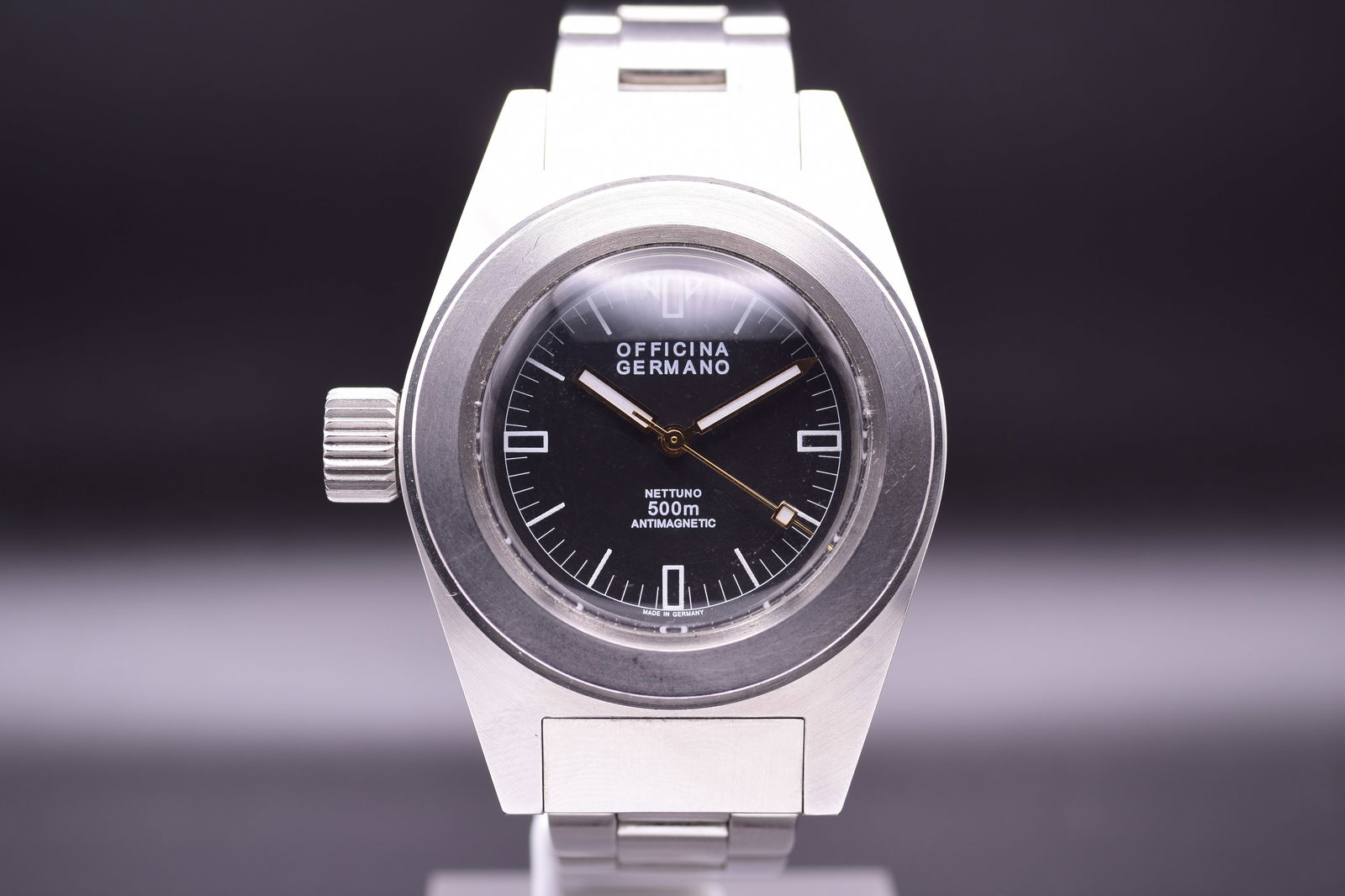 Germano & Walter A Rare Professional 500 Metre "Nettuno" Diver in Stainless Steel: Germano & Walter A Rare Professional 500 Metre "Nettuno" Diver in Stainless Steel An exceptionally robust contemporary diver's wristwatch, this Germano & Walter 500m Antimagnetic Professional Diver (a