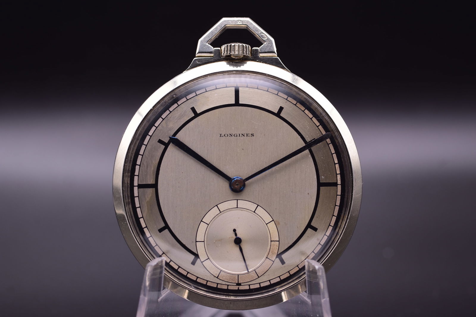 Longines: A Highly Collectible 18k White Gold Art Deco Pocket Watch with Two-Tone Dial and Cal.: Longines: A Highly Collectible 18k White Gold Art Deco Pocket Watch with Two-Tone Dial and Cal. 18.89M Movement 1930 This Longines open-face pocket watch, crafted in the Art Deco style circa 1930, pre
