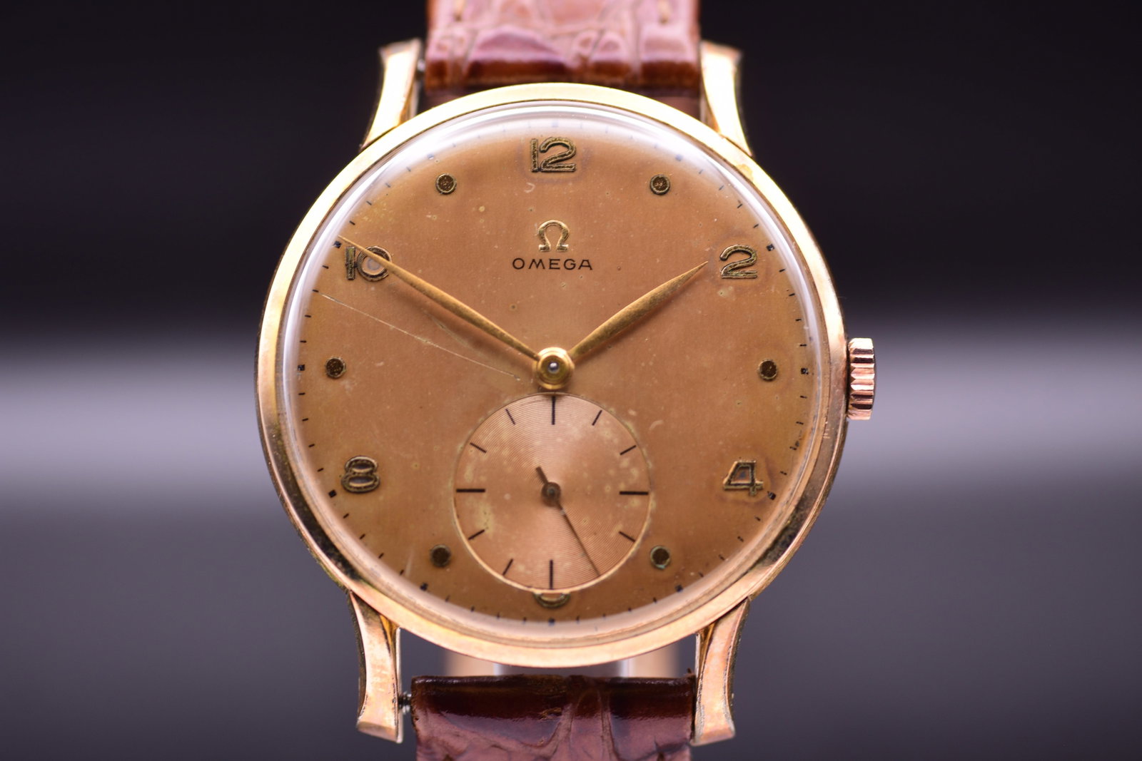 Omega Rare Oversized 38.5mm Jumbo Manual Wind Wristwatch Ref 2809-1 Circa 1949 (1 of 8)