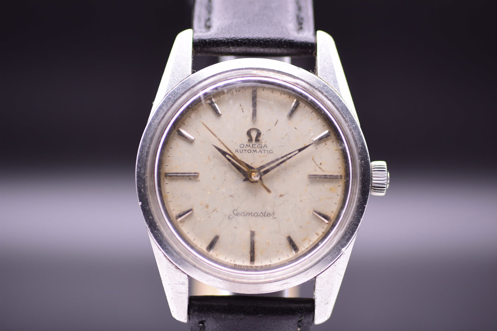Omega Seamaster Automatic Ref. 14700-1 SC Stainless Steel Watch 1959: Omega Seamaster Automatic Ref. 14700-1 SC Stainless Steel Watch 1959This charming and highly collectible vintage Omega Seamaster automatic wristwatch features a sharp, well-proportioned 34mm stainless