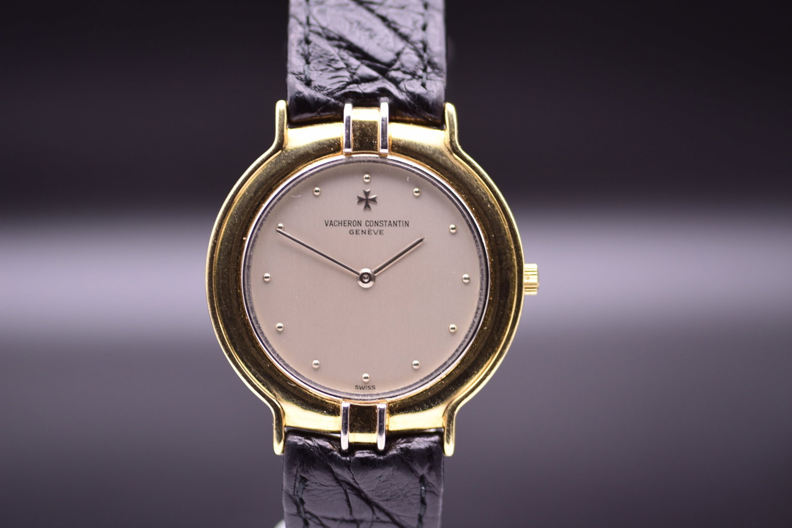 Vacheron Constantin Phidias 18k Yellow Gold First Gen 1988: Vacheron Constantin Phidias 18k Yellow Gold First Gen 1988An exceptionally elegant and highly collectable first-generation example of the mid-size Vacheron Constantin Phidias dress watch, dating to ci