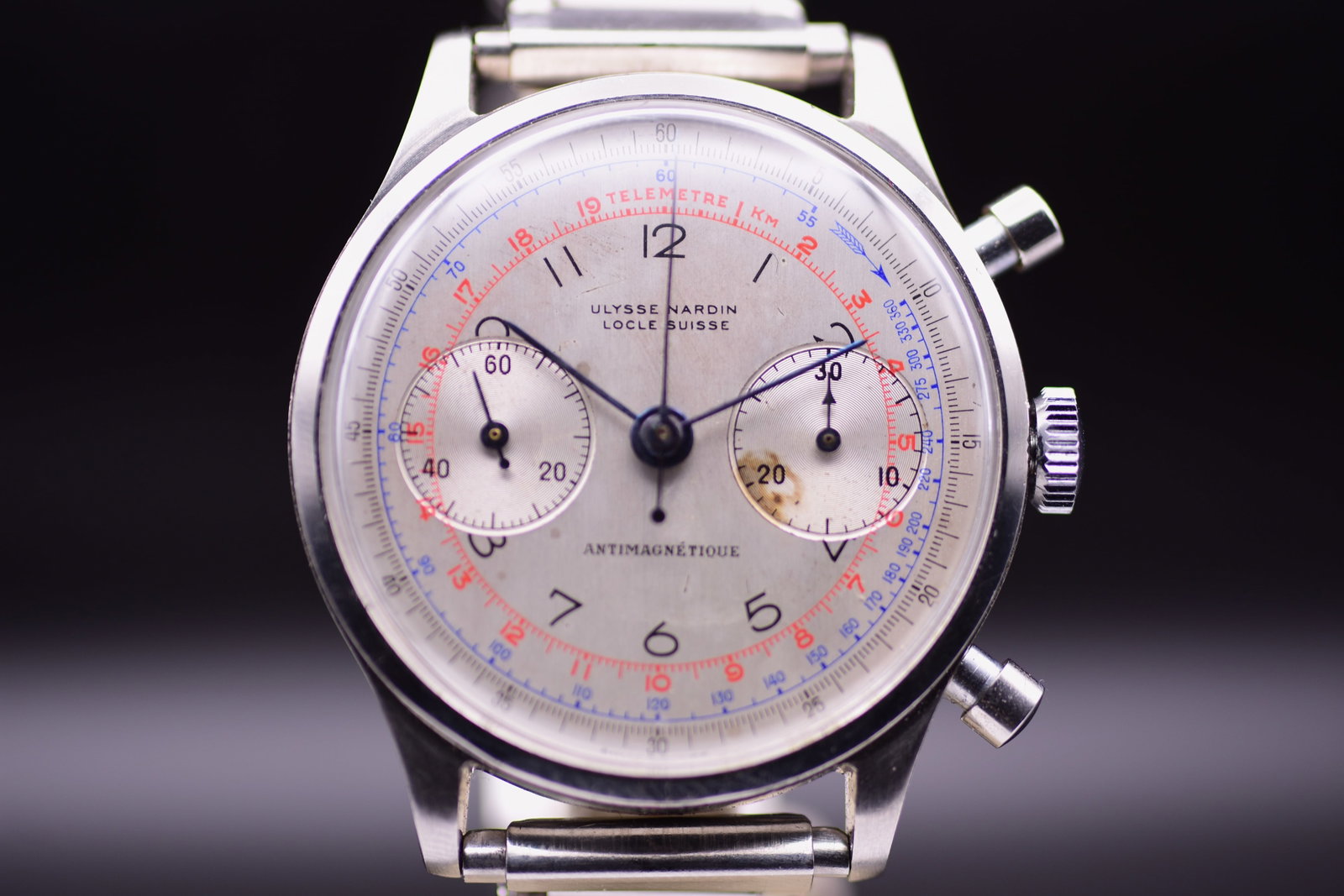 Ulysse Nardin Antimagnetique Oversized Jumbo 38mm Chronograph c.1940s: Ulysse Nardin Antimagnetique Oversized Jumbo 38mm Chronograph c.1940s1940s Ulysse Nardin Antimagnétique mechanical chronograph, distinguished by an oversized 38mm Jumbo stainless steel case featu