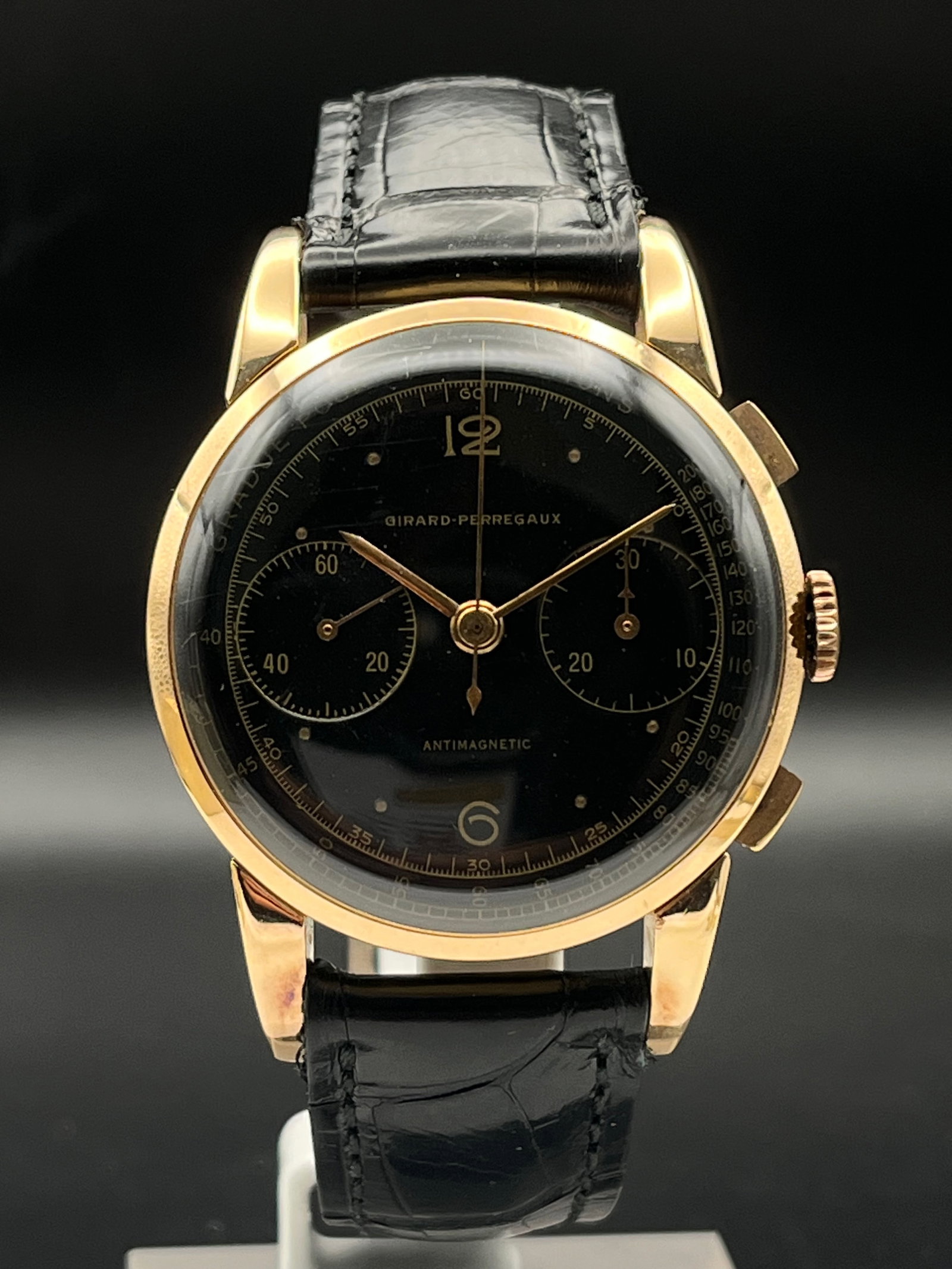 Girard Perregaux Jumbo Oversized 18k Rose Gold Chronograph c.1940s: Girard Perregaux Jumbo Oversized 18k Rose Gold Chronograph c.1940sAn exceptionally rare and highly sought after 1940s Girard Perregaux Antimagnetic mechanical chronograph, distinguished by an oversize