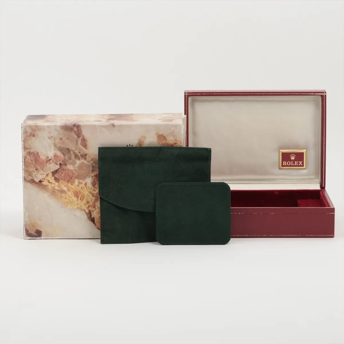 Rolex 60.01.2 Red Leather & Embroidered Tapestry Box for President/Datejust: Rolex 60.01.2 Red Leather & Embroidered Tapestry Box for President/DatejustRolex presentation set, reference 60.01.2, featuring the highly sought after "Tapestry" embroidered lid detailing. Common