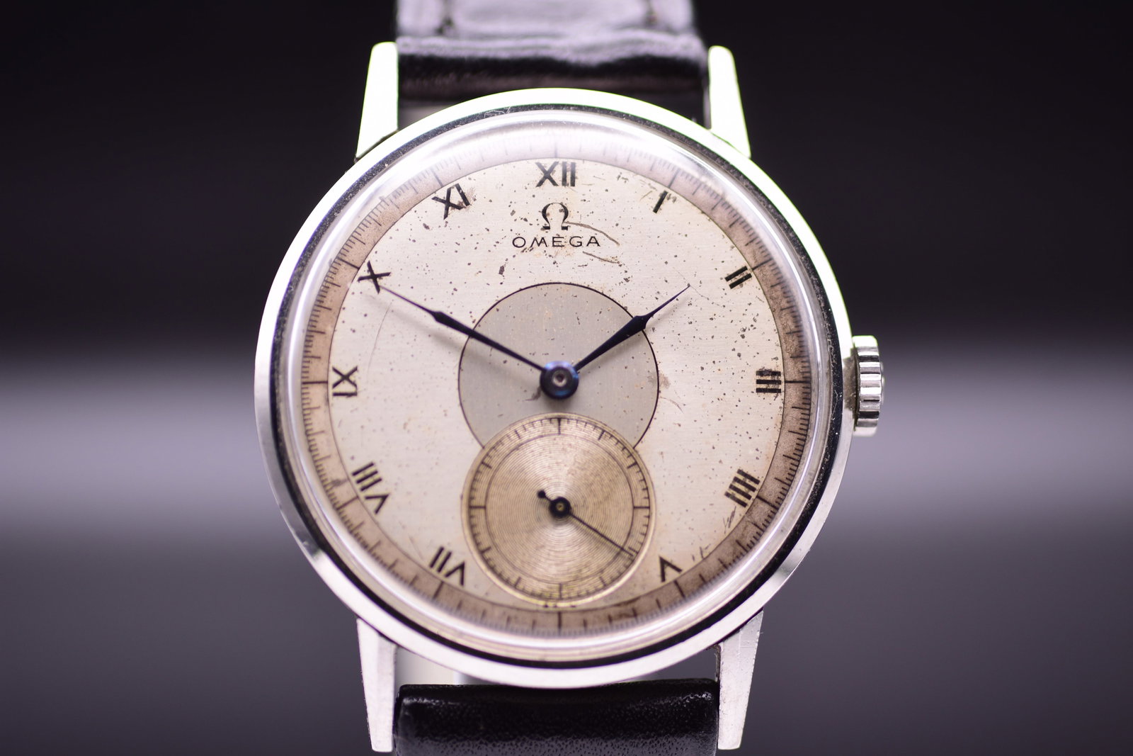 Omega 2272-7 Oversize Jumbo Pontifex Hands Elegant WWII Era Railroad Dial 1943 (1 of 8)