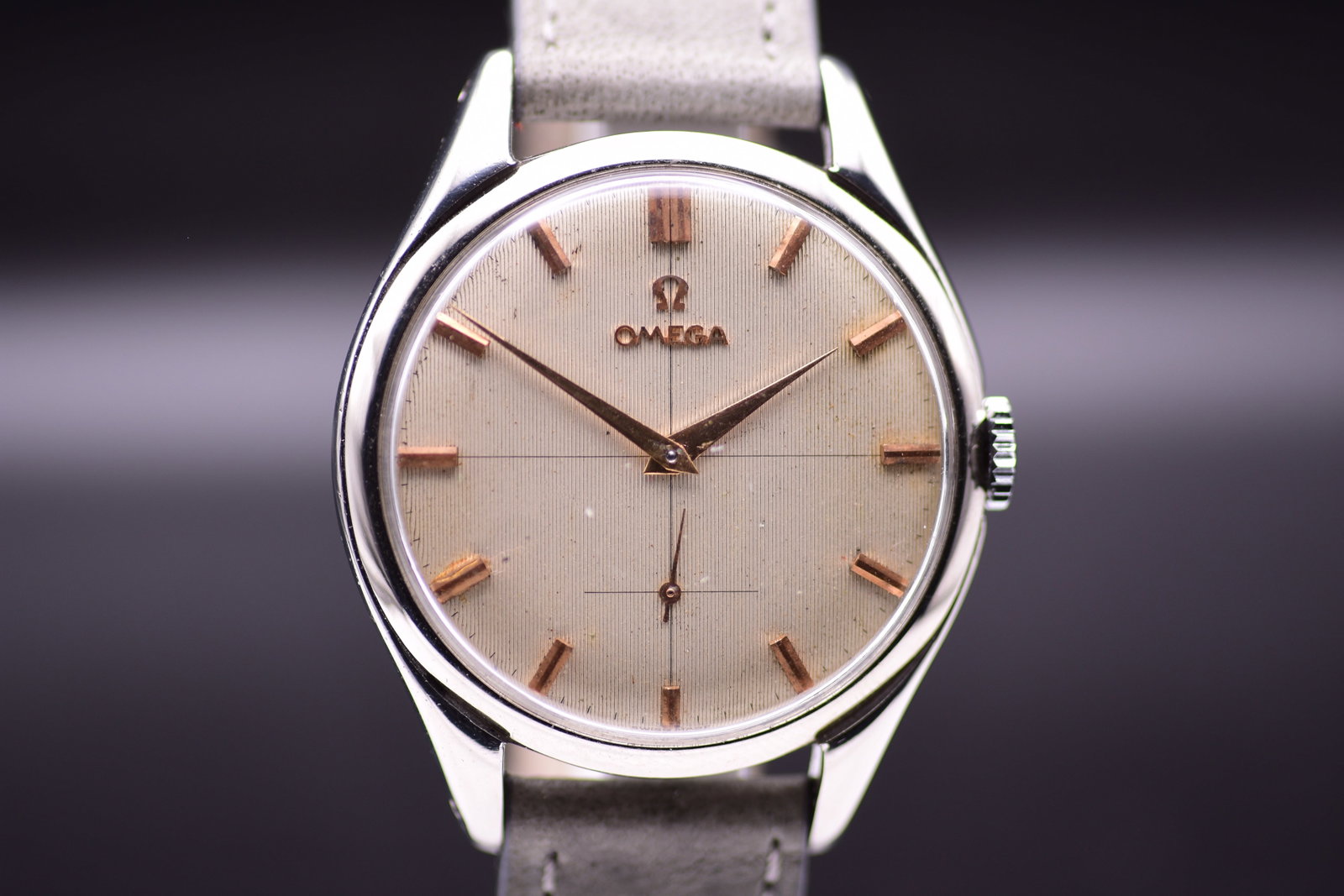 Omega Ref 2505-11 Oversize Jumbo Dress Watch 1954 (1 of 7)
