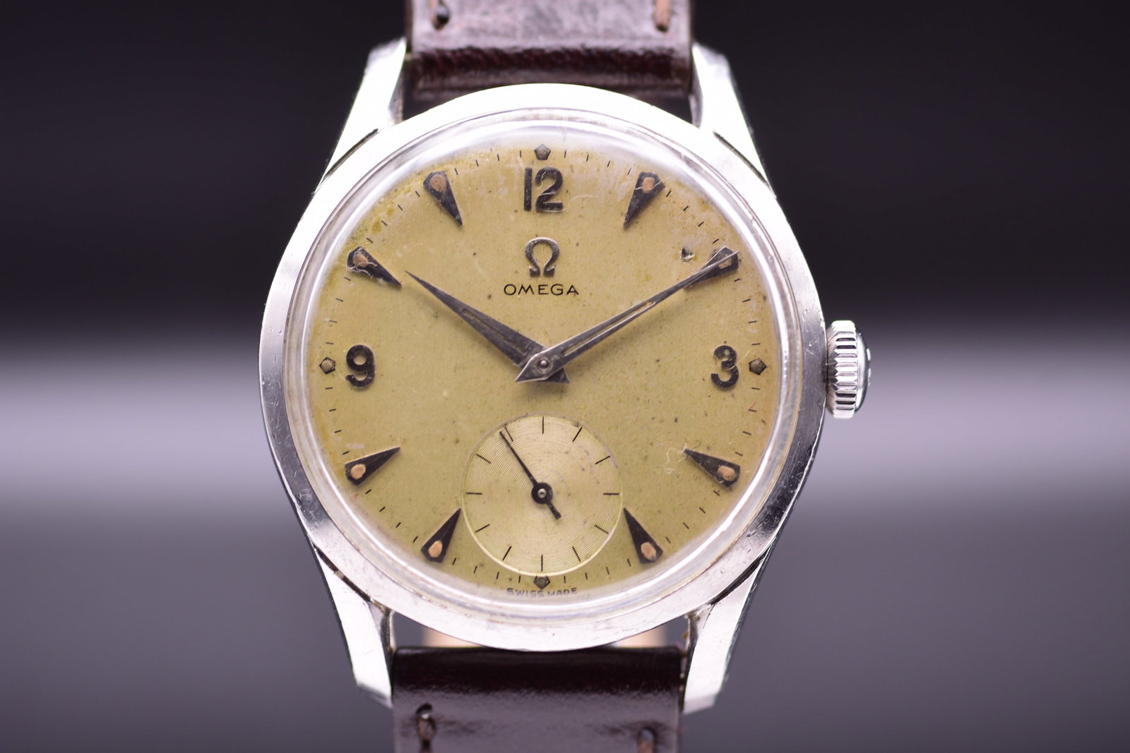 Omega Reference 2639-4 Steel Dress Watch Honey Patinated Explorer Dial 1950 (1 of 6)