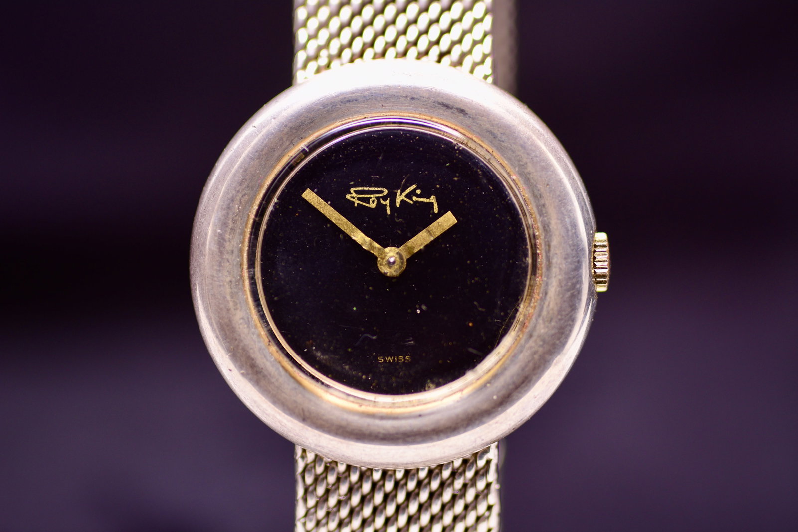 Roy King Sterling Silver Mechanical "Disco Volante" 31.5mm Dress Watch C1975: Roy King Sterling Silver Mechanical "Disco Volante" 31.5mm Dress Watch C1975 This vintage Roy King timepiece showcases the bold, sculptural aesthetic that defined British high-end jewellery design dur