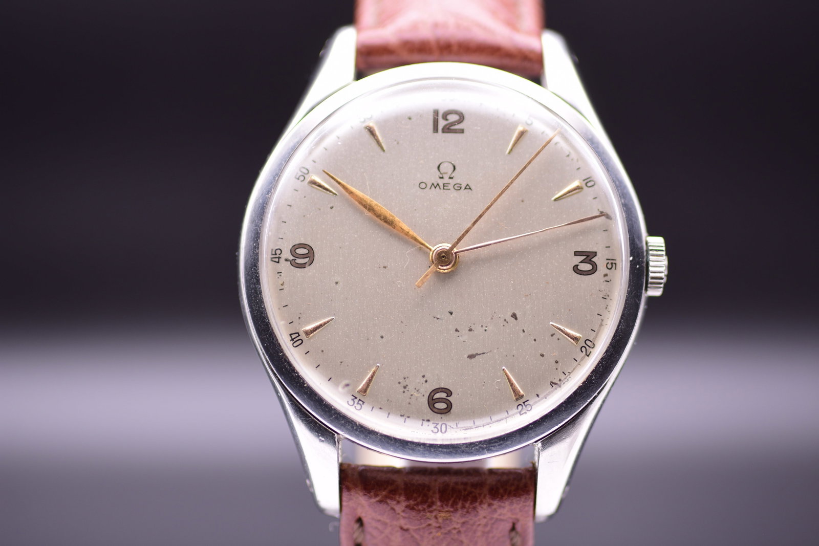 Omega Rare Oversized 38 'Jumbo' Manual Wind Wristwatch Ref 2506-4 c.1949 (1 of 6)
