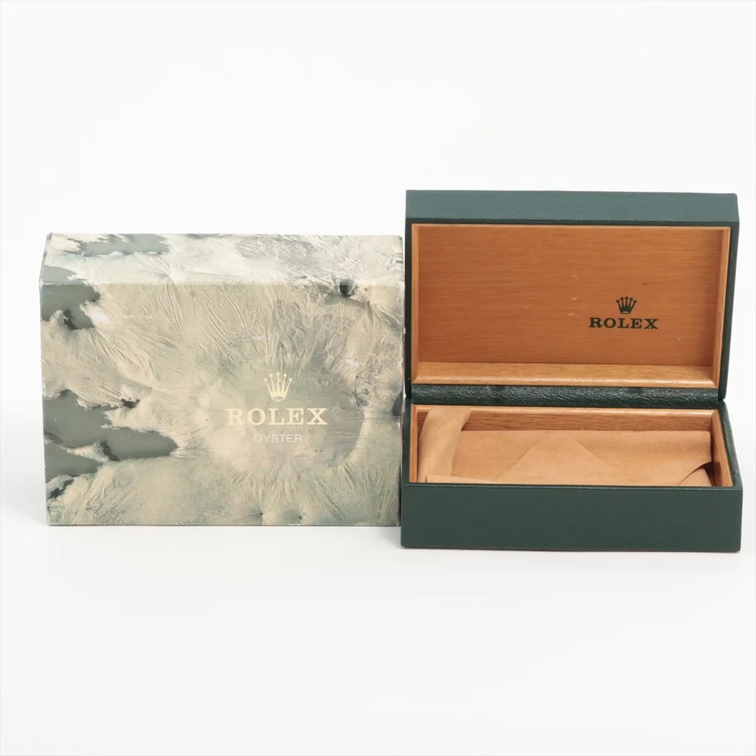Rolex Box Ref 68.00.55 Period Correct for Submariner 14060 GMT 16710 Datejust: Rolex Box Ref 68.00.55 Period Correct for Submariner 14060 GMT 16710 Datejust Rolex Watch inner and outer box can be used for :- Watch Model Reference Number Variations / Details Rolex Datejust Ref. 1