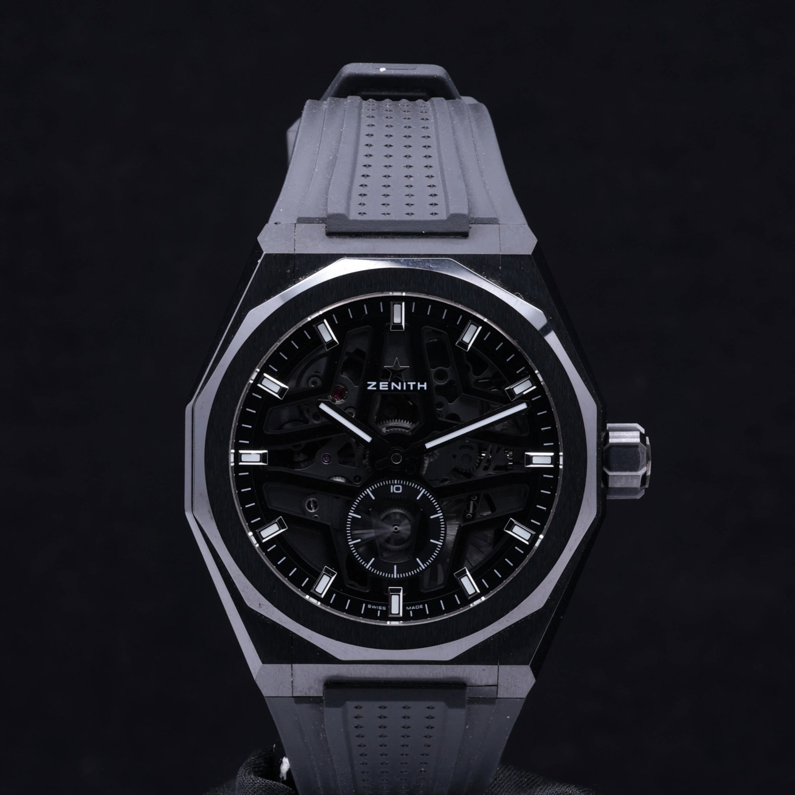 Zenith Defy Skyline Skeleton Black Ceramic 49.9300.3620 Circa 2023: Title: Zenith Defy Skyline Skeleton Black Ceramic 49.9300.3620 Circa 2023 Catalogue Description: A contemporary black ceramic automatic skeletonised wristwatch. The openworked symmetrical black dial f