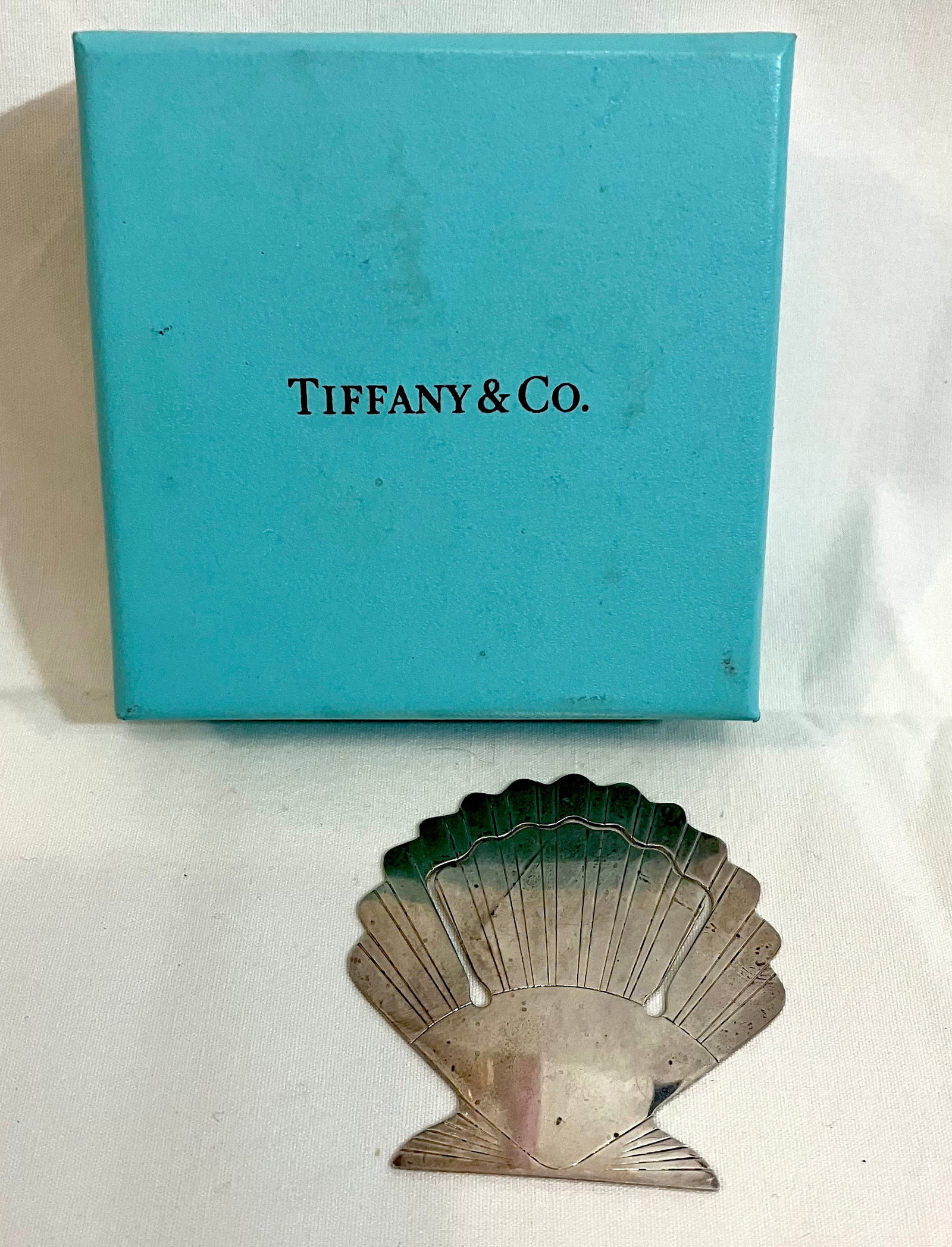 Sterling Silver Shell Tiffany & Co Book Marker in Box - Approximate Weight 10.84 Grams: Sterling Silver Shell Tiffany & Co Book Marker in Box - Approximate Weight 10.84 Grams