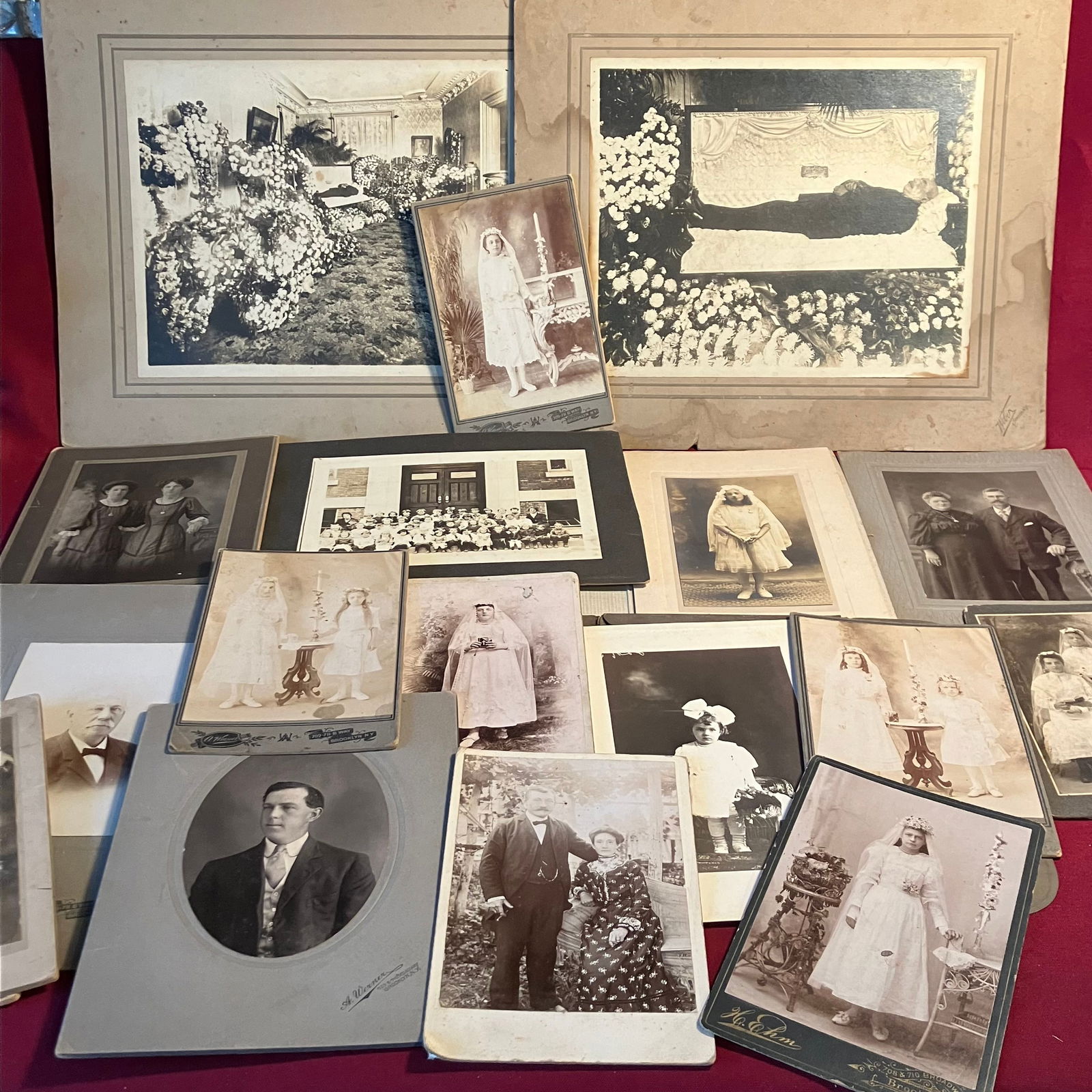 Great Lot of Antique and Vintage Photographs - Post-Mortem, Firefighter, Soldiers, Fight, and More (1 of 8)
