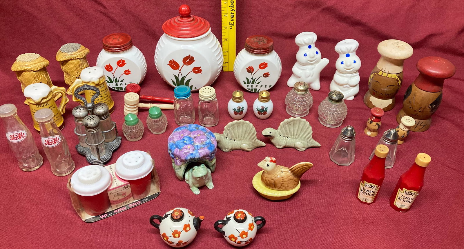 Large Lot of Older & Vintage Salt and Pepper Shakers: Large Lot of Older & Vintage Salt and Pepper Shakers