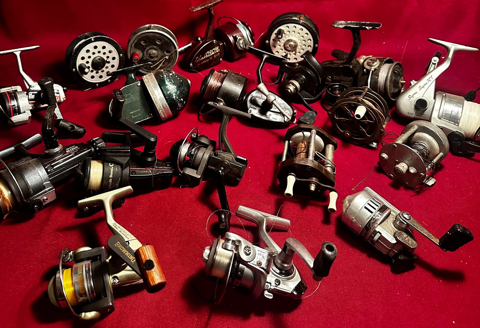 Older and Vintage Fishing Reels - Various Makers and Styles: Older and Vintage Fishing Reels - Various Makers and Styles