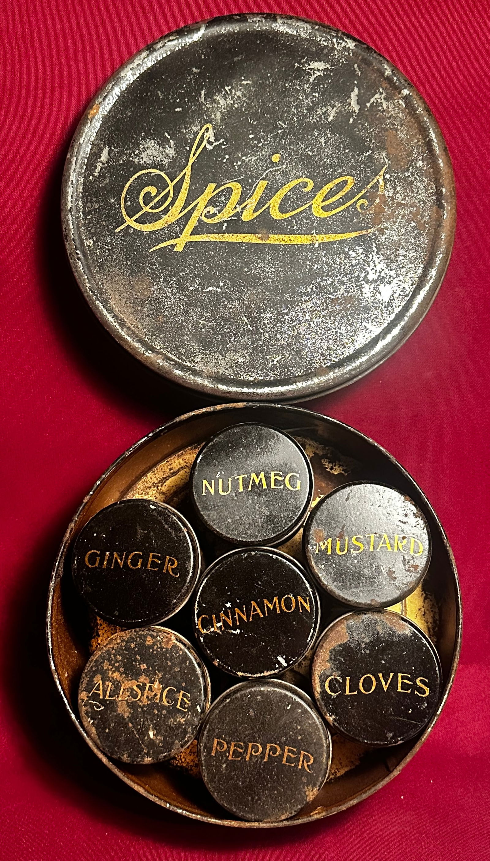 Spice Container with Seven Smaller Spice Tins (1 of 4)