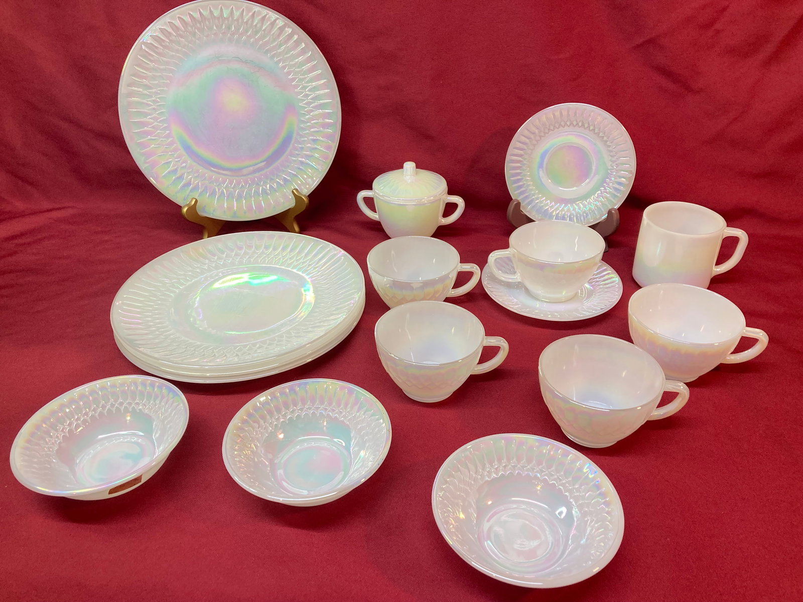 Sixteen Pieces Vintage Federal Glass - Moon Glow, Opaline, Iridescent: Sixteen Pieces Vintage Federal Glass - Moon Glow, Opaline, Iridescent