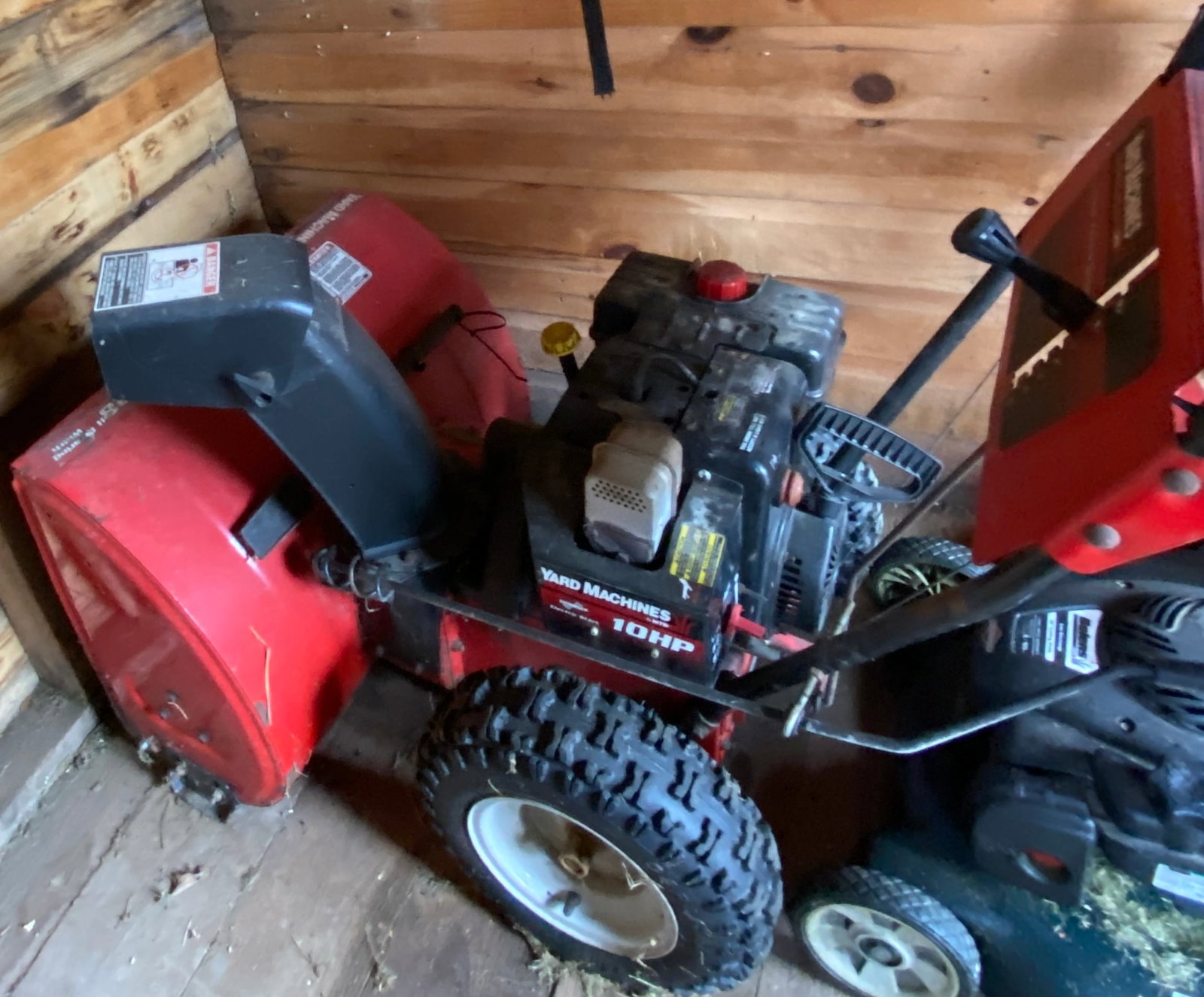 10 HP Yard Machines 28" Width Electric Start Snow Blower: 10 HP Yard Machines 28" Width Electric Start Snow Blower