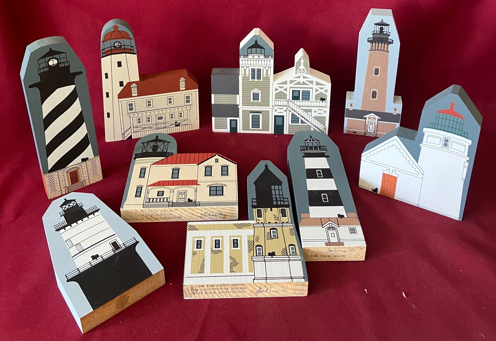 Collectible Cat's Meow Lighthouses: Collectible Cat's Meow Lighthouses