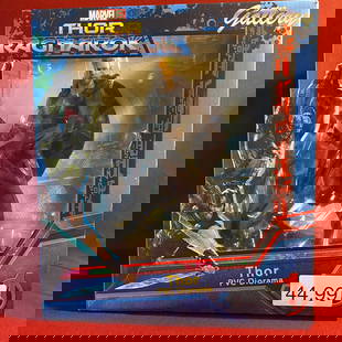 Marvel Thor Ragnarok Action Figure in Box: Marvel Thor Ragnarok Action Figure in Box
