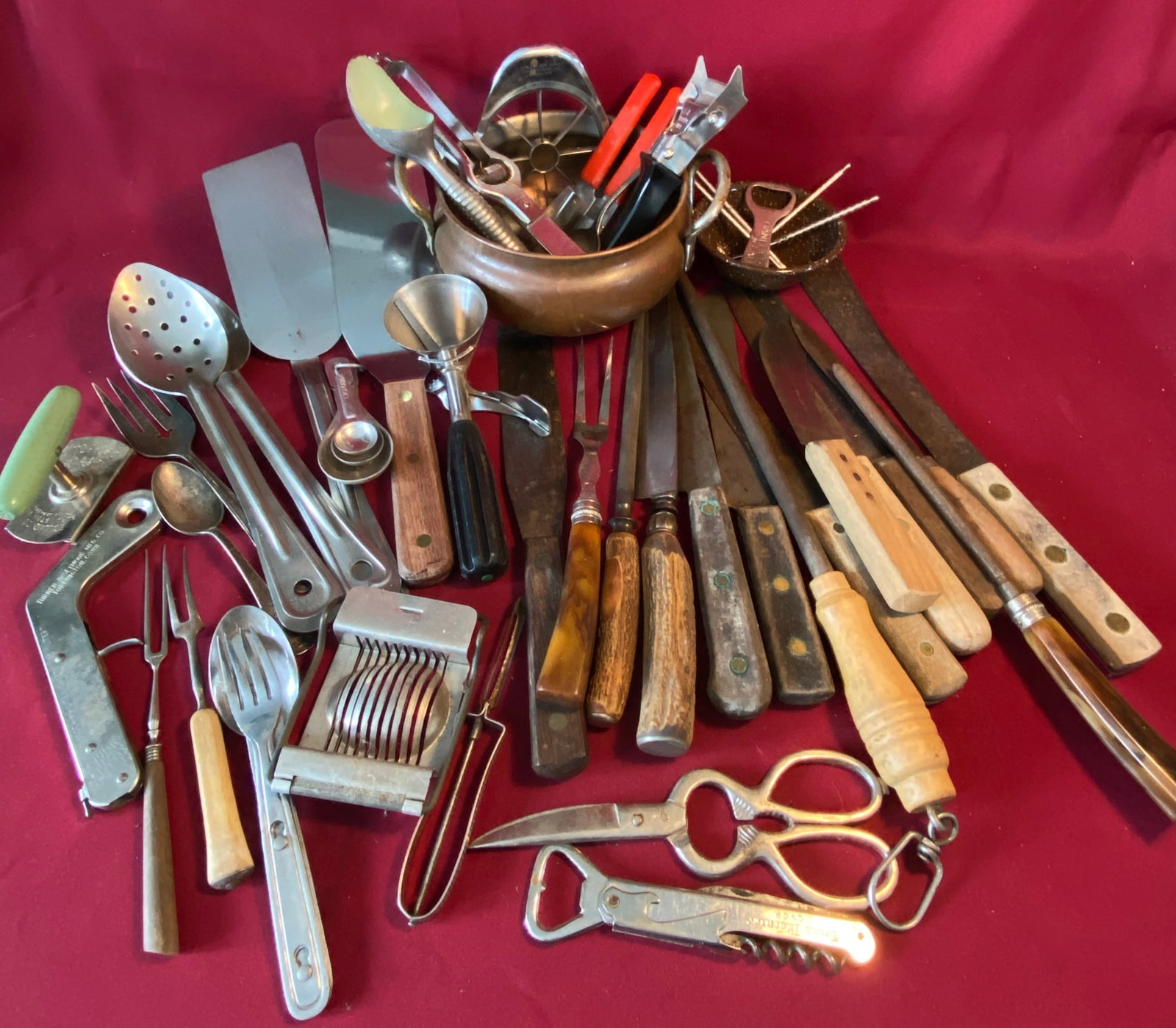 Various Barbie, Midge, Ken, Etc. Dolls and Accessories in Carrying Case: Various Barbie, Midge, Ken, Etc. Dolls and Accessories in Carrying Case