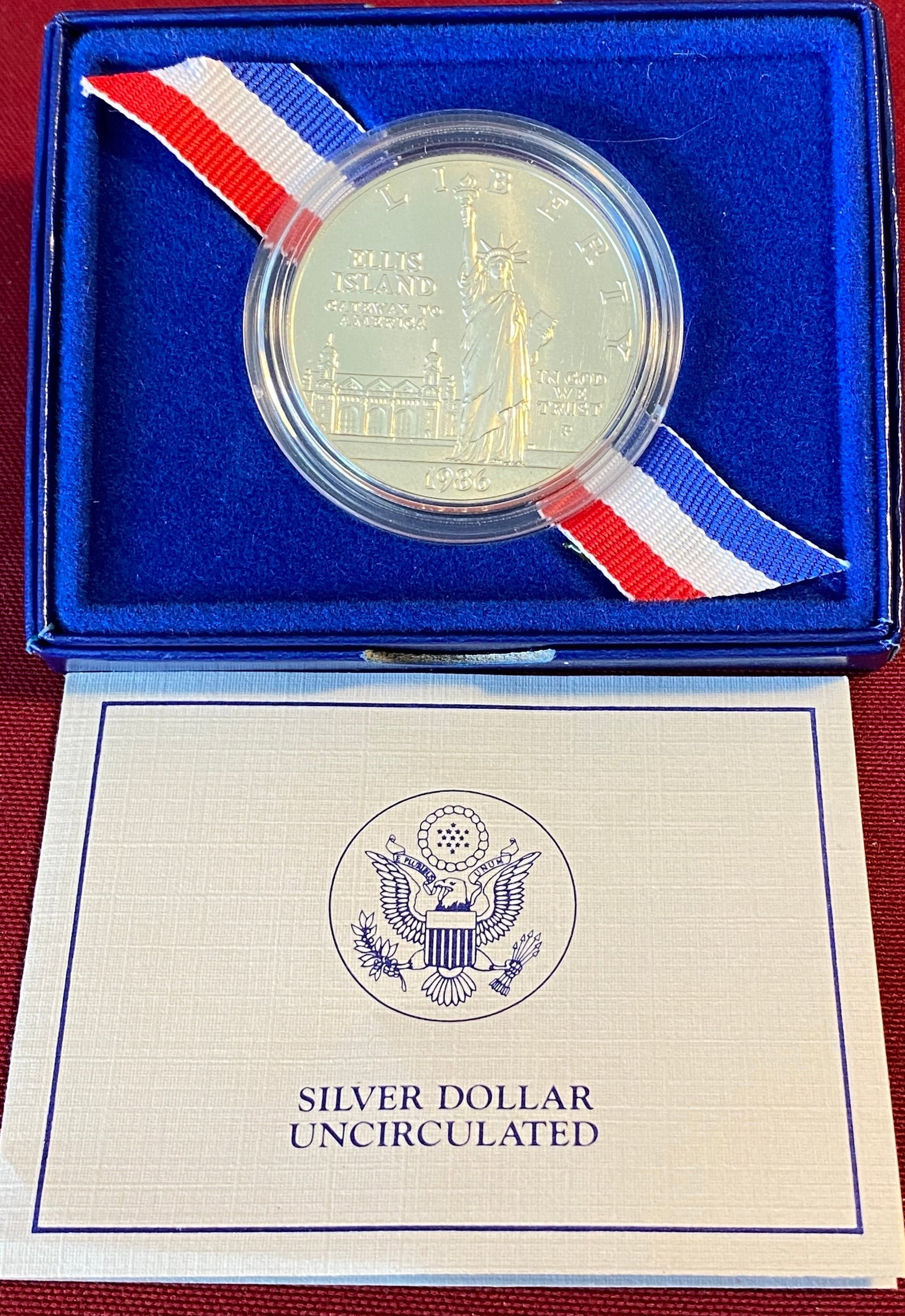 U.S. Mint Statue of Liberty Commemorative Silver Dollar: U.S. Mint Statue of Liberty Commemorative Silver Dollar