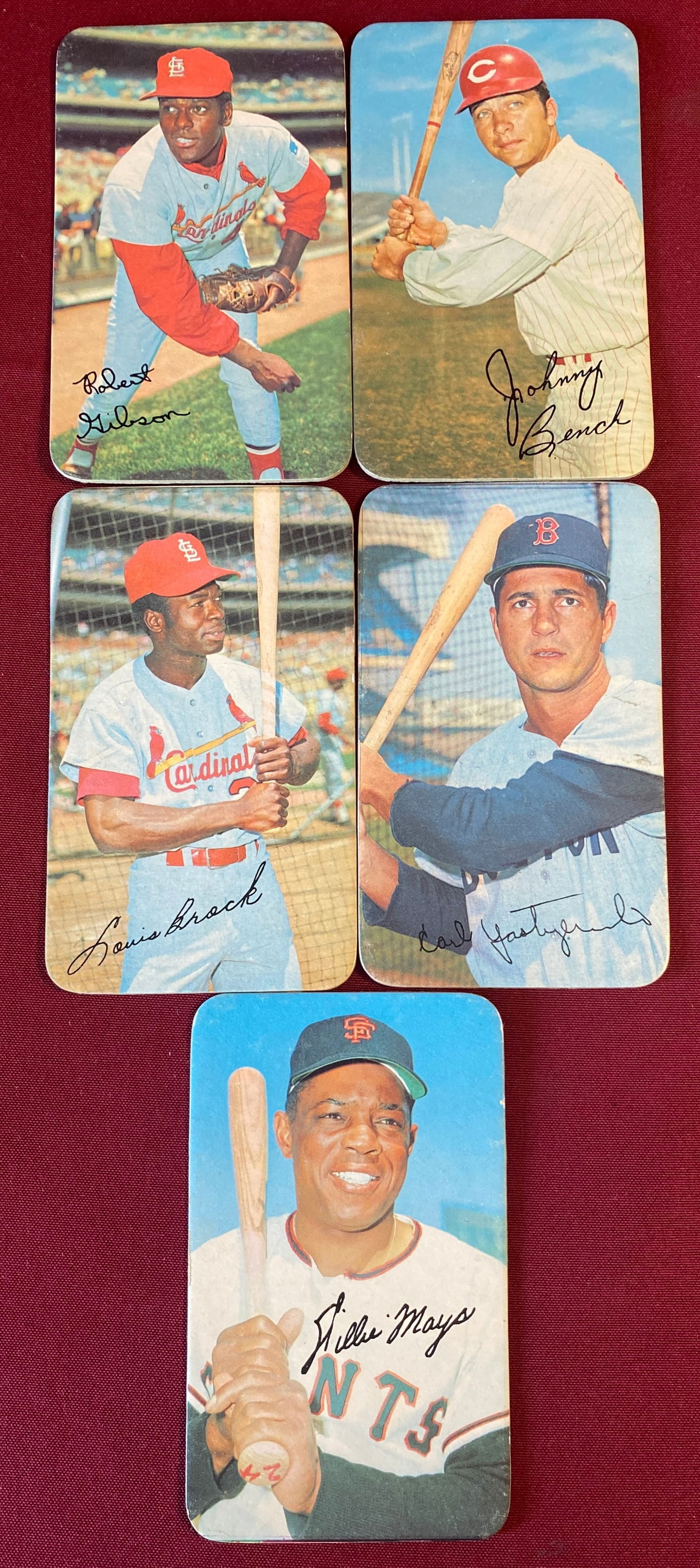 Five TOPPS Super Baseball Cards - Willie Mays, Johnny Bench, Lou Brock, Carl Yastrzemski, Bob Gibson (1 of 5)