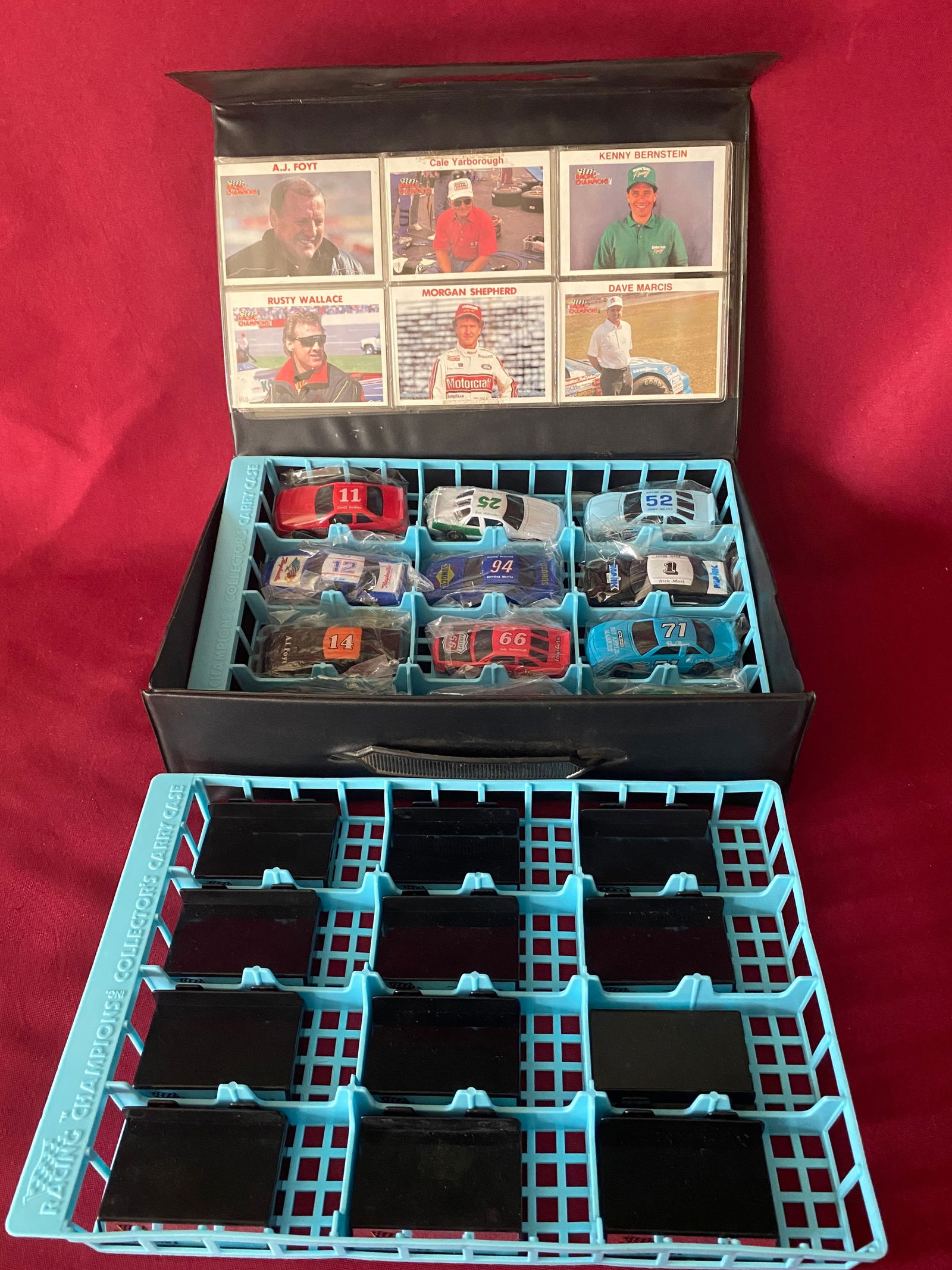 Racing Champions Collector Carrying Case with Cards - Display Stands and Racing Cards (1 of 7)
