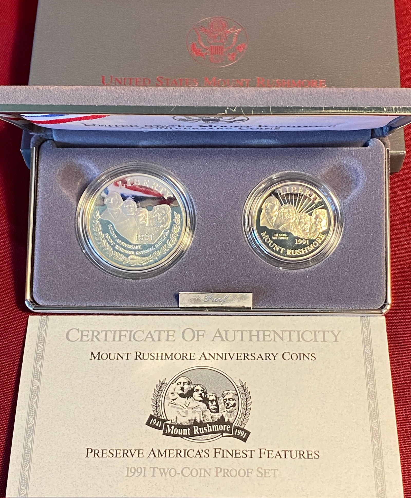 1991 U.S. Mint Mount Rushmore Commemorative Two Coin Set (1 of 3)