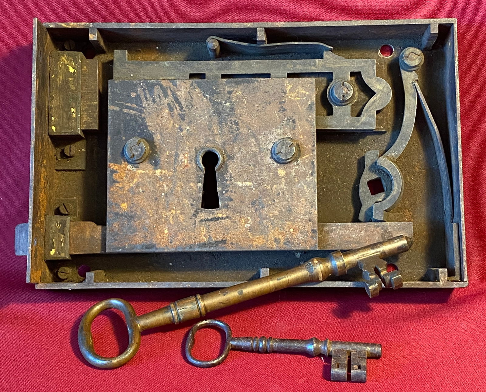 Antique Heavy Duty Lock Mechanism with Large Skeleton Key and Other Skeleton Key (1 of 10)