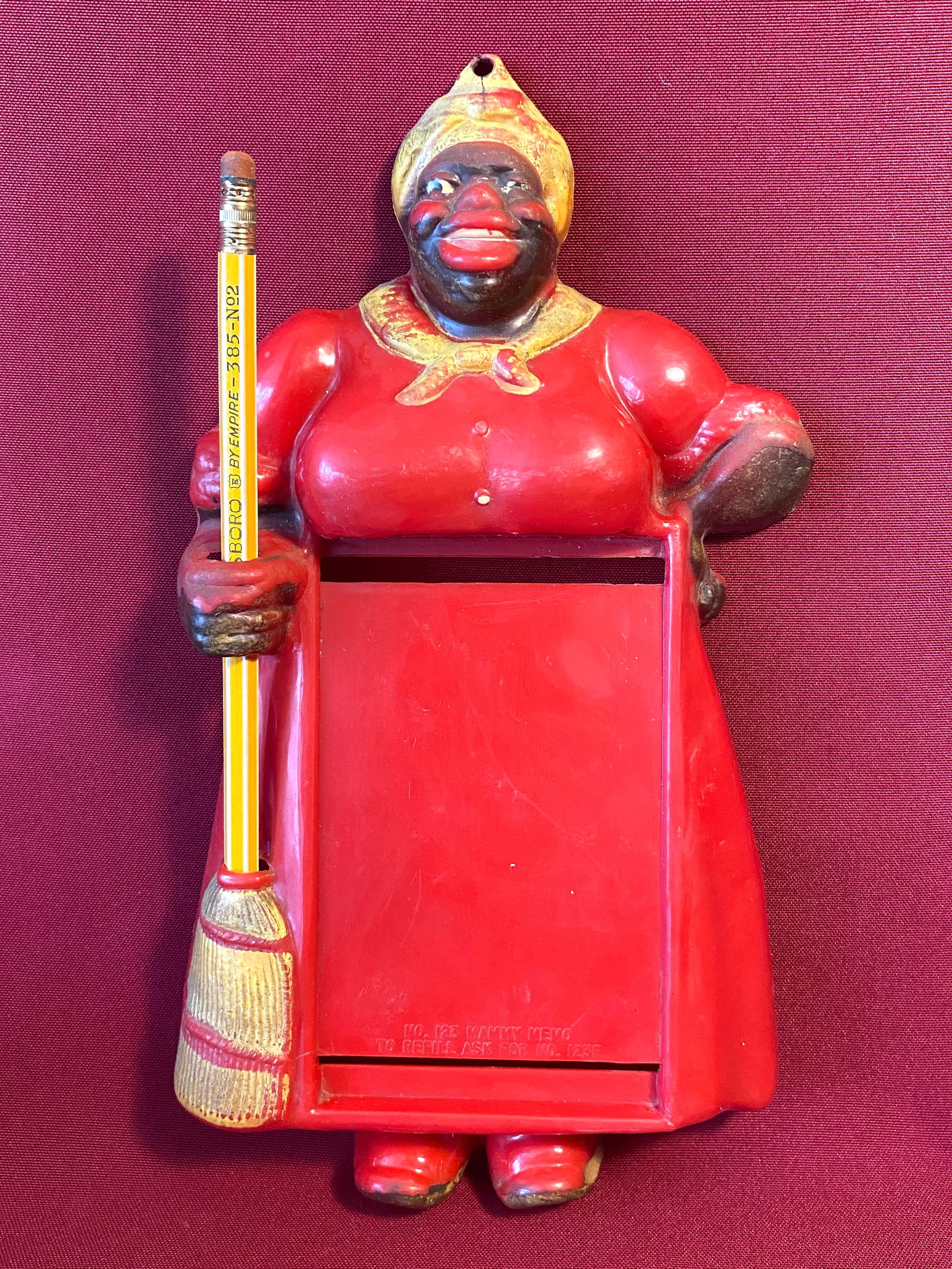 Older Black Americana Mammy Memo No.123 Plastic Notepad Holder - Made in USA: Older Black Americana Mammy Memo No.123 Plastic Notepad Holder - Made in USA