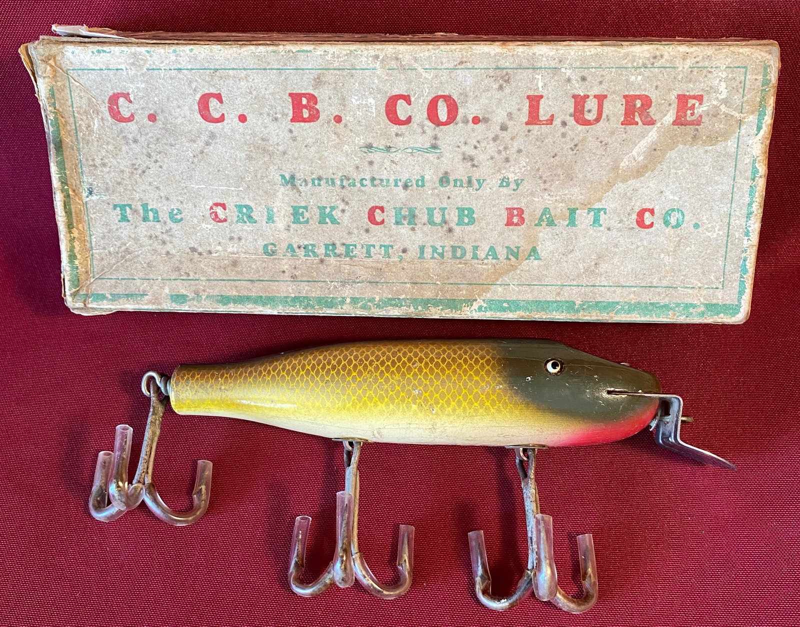 Creek Chub Bait Co. Old Wooden Glass Eyed Pikie Fishing Lure with Creek Chub Box (1 of 6)