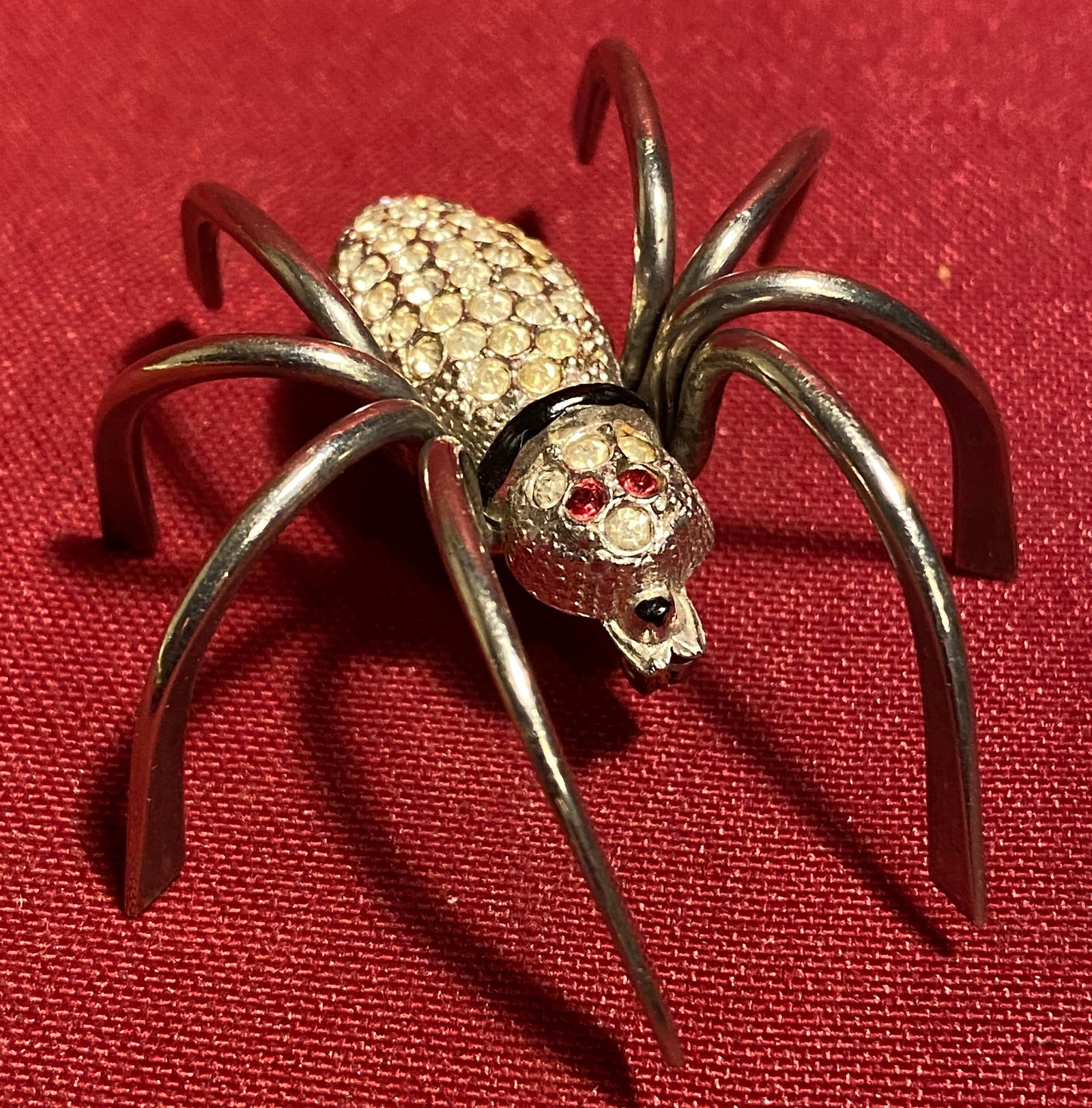Vintage Jeweled Spider Brooch: Vintage Jeweled Spider Brooch