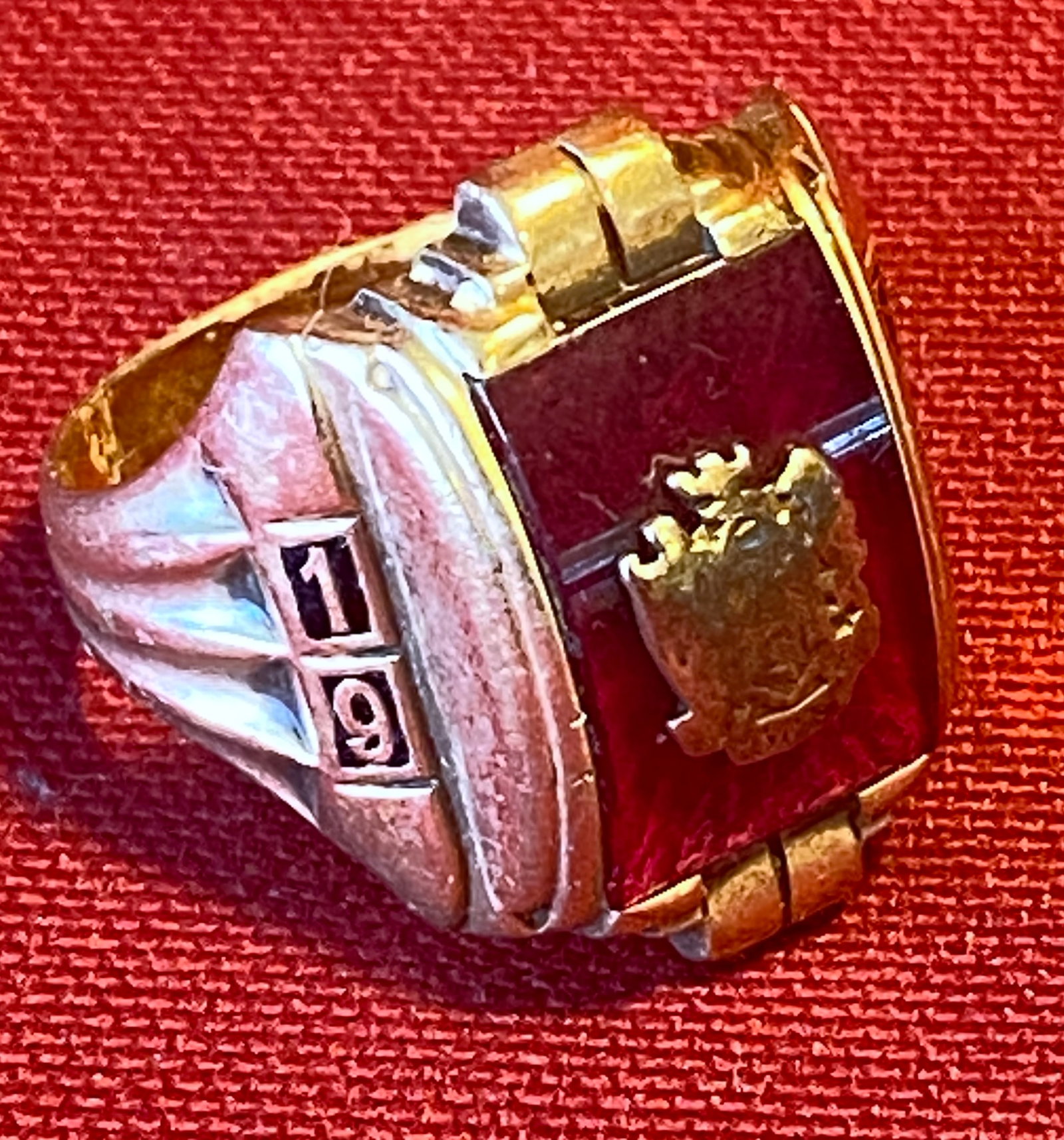 10K Gold 1961 Athol MA Class Ring - Approx 10.88 Grams: 10K Gold 1961 Athol MA Class Ring - Approx 10.88 Grams