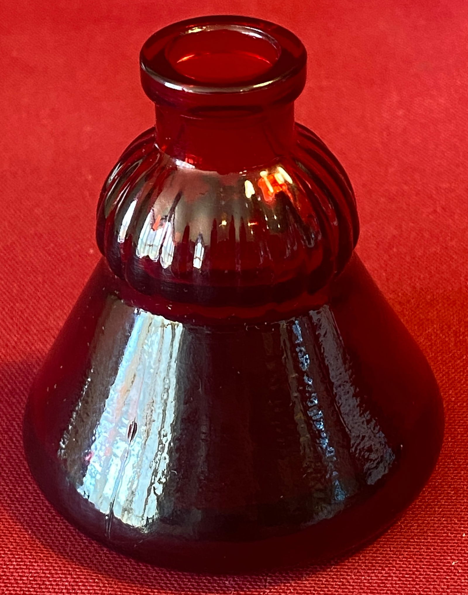 Wheaton Red Glass Inkwell: Wheaton Red Glass Inkwell