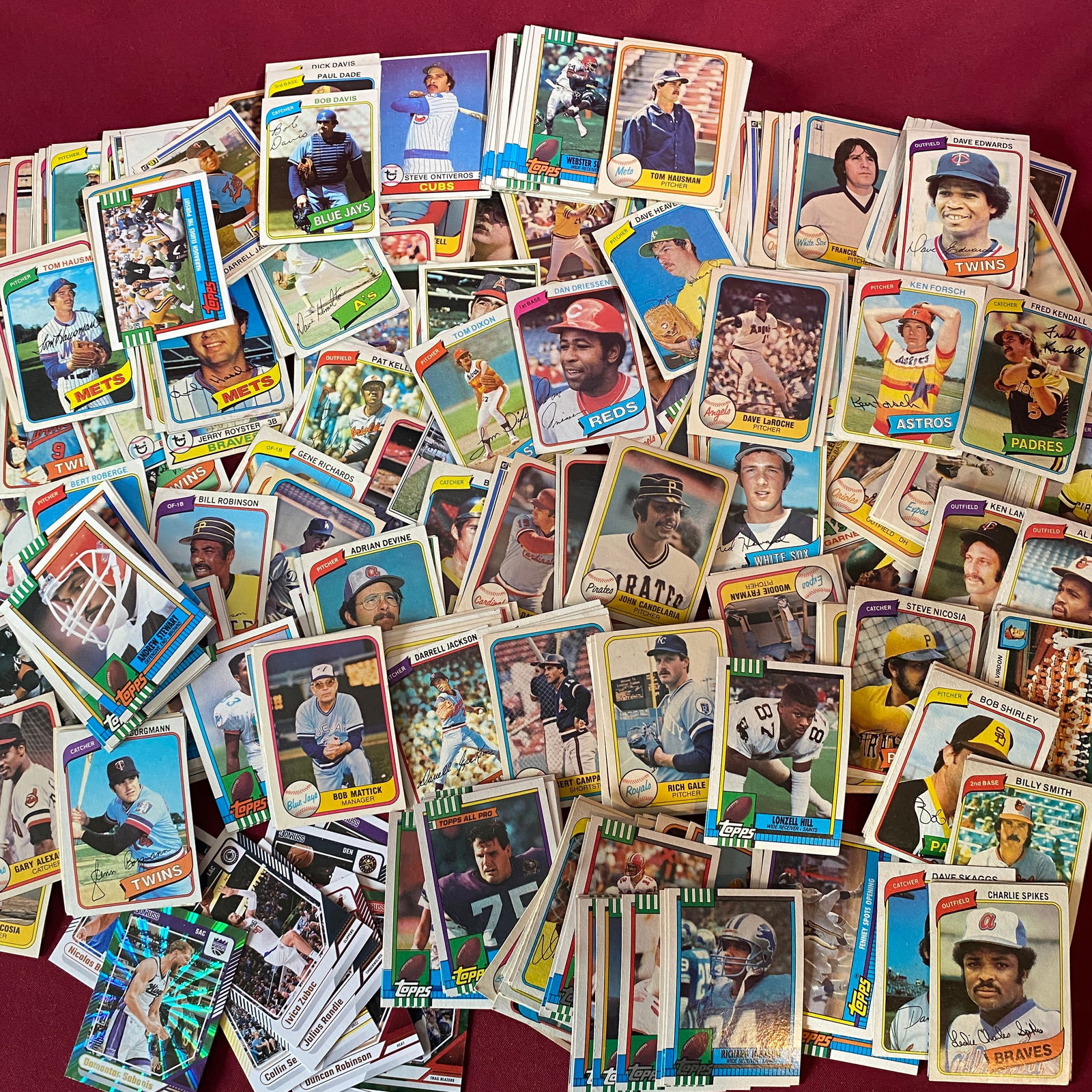 Vintage and Older Sports Cards (Football & Baseball) and Modern Basketball Cards - TOPPS, Fleer,: Vintage and Older Sports Cards (Football & Baseball) and Modern Basketball Cards - TOPPS, Fleer, Donruss