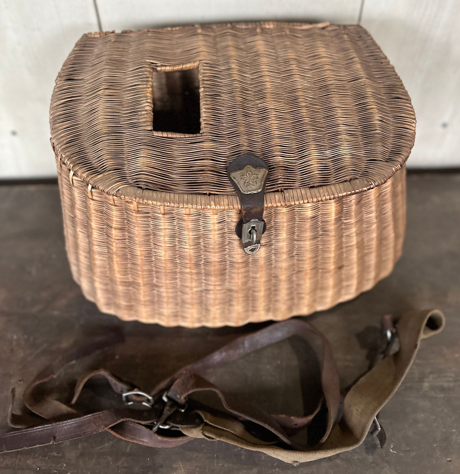 Antique Fishing Creel Basket with Leather & Metal Clasp: Antique Fishing Creel Basket with Leather & Metal Clasp