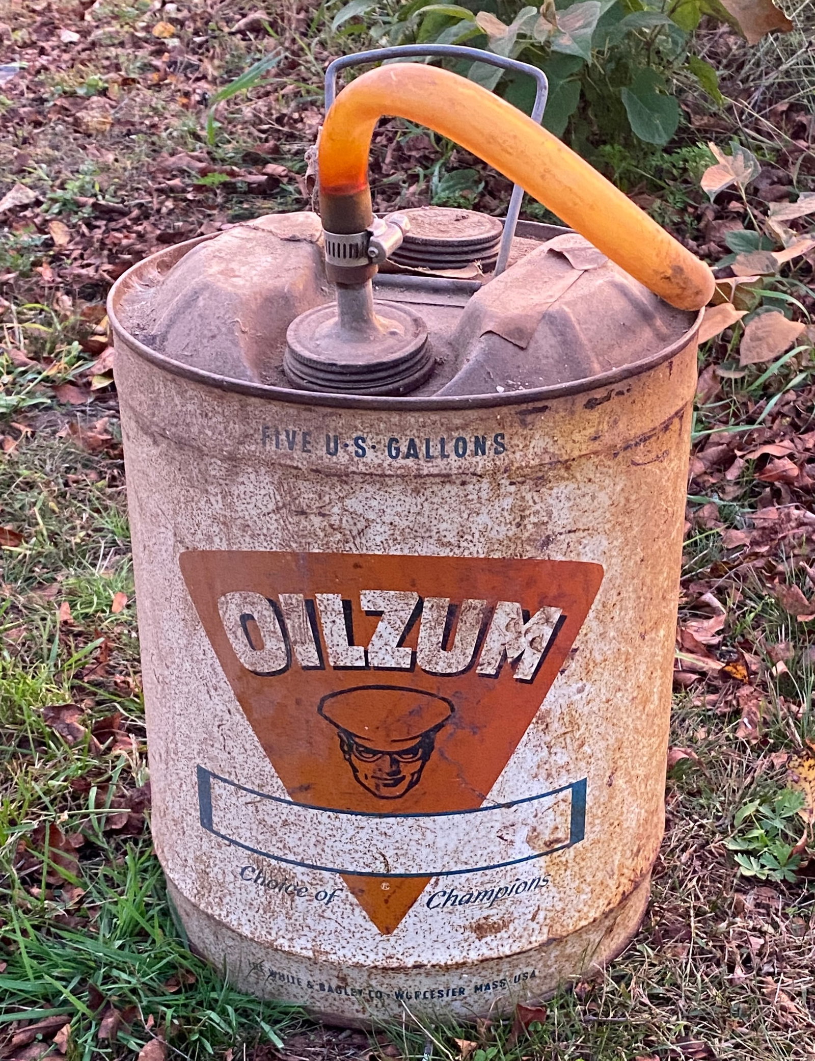 Five Gallon Metal Oilzum Oil Can - Approx 19"x11" - Absolutely NO Shipping: Five Gallon Metal Oilzum Oil Can - Approx 19"x11" - Absolutely NO Shipping