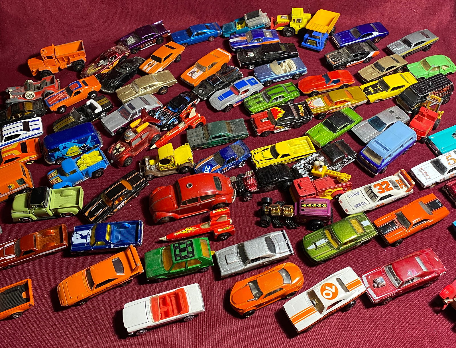 Large Lot of Toy Cars - Matchbox, Hot Wheels, Etc.: Large Lot of Toy Cars - Matchbox, Hot Wheels, Etc.