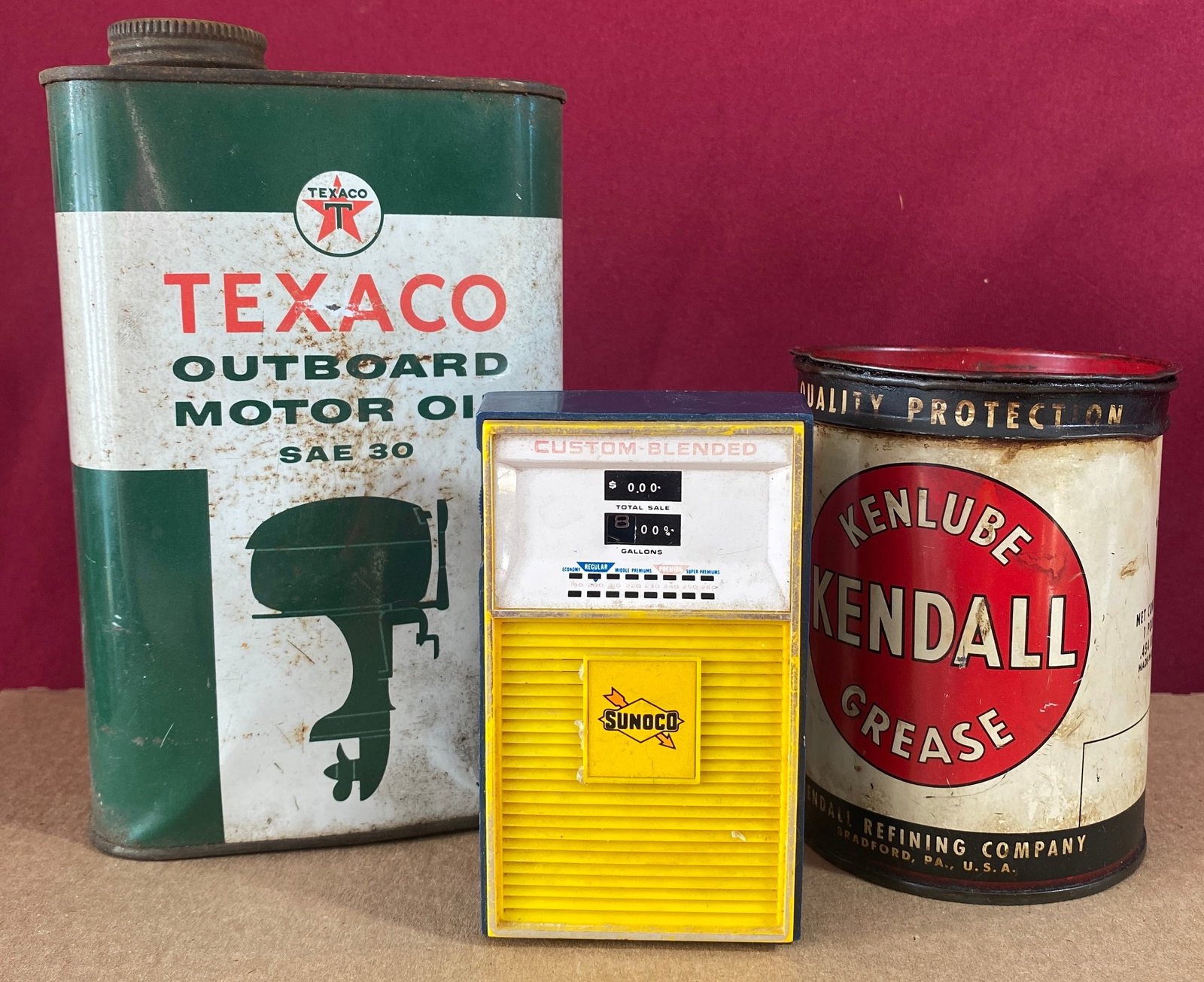 Older Gas, Oil, Etc. Advertising Items - Texaco Outboard Motor Oil, Sunoco 'Gas Pump' Transistor: Older Gas, Oil, Etc. Advertising Items - Texaco Outboard Motor Oil, Sunoco 'Gas Pump' Transistor Radio, Kendall Kenlube Grease - Absolutely NO Shipping