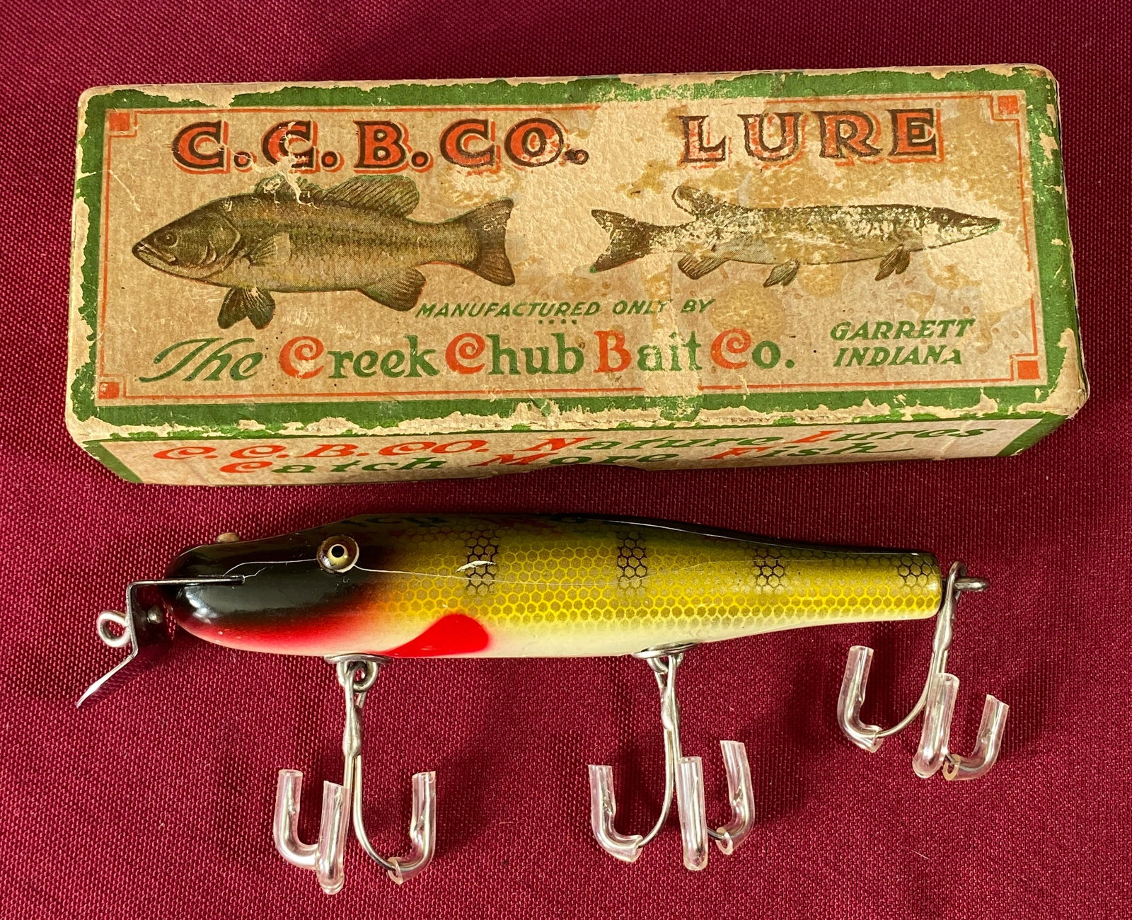 Creek Chub Pikie Minnow Lure in Original Box - Wooden with Glass Eyes - Perch Finish No. 701: Creek Chub Pikie Minnow Lure in Original Box - Wooden with Glass Eyes - Perch Finish No. 701