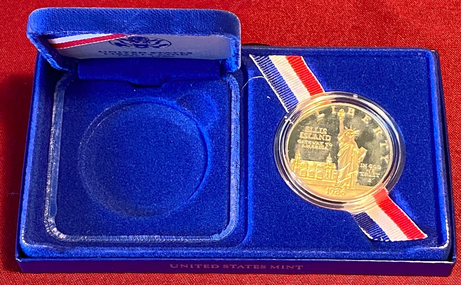 1986 Statue of Liberty Commemorative Silver Dollar: 1986 Statue of Liberty Commemorative Silver Dollar